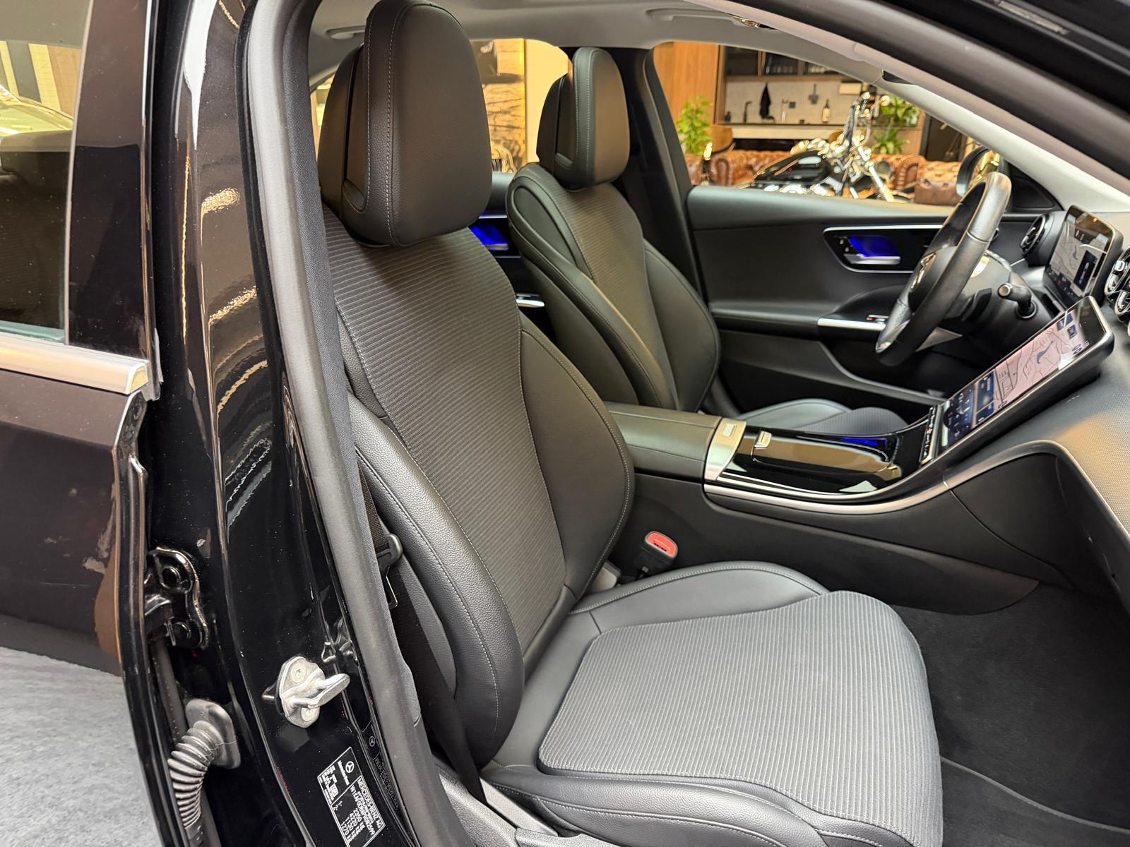 MERCEDES-BENZ C 200 d Avantgarde-image-15
