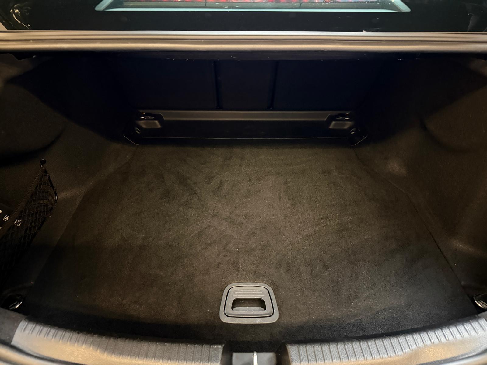 MERCEDES-BENZ C 200 d Avantgarde-image-22