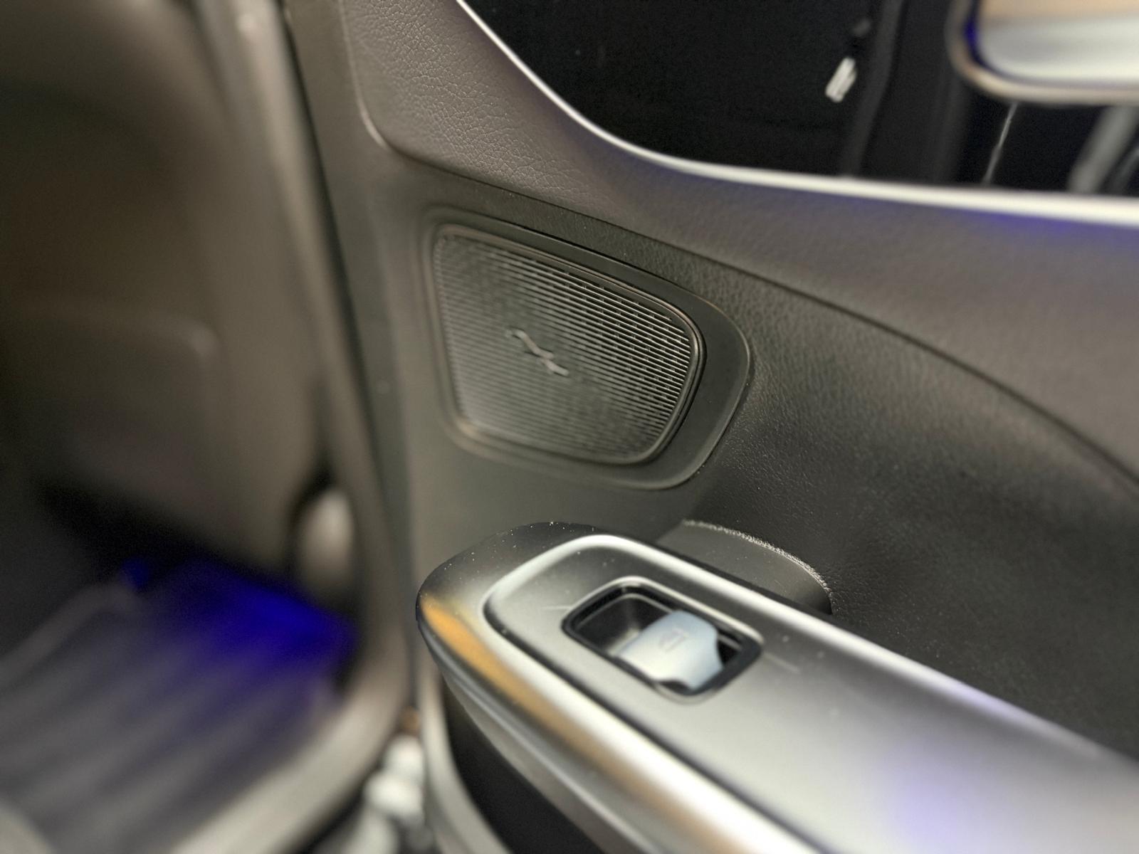 MERCEDES-BENZ C 200 d Avantgarde-image-23