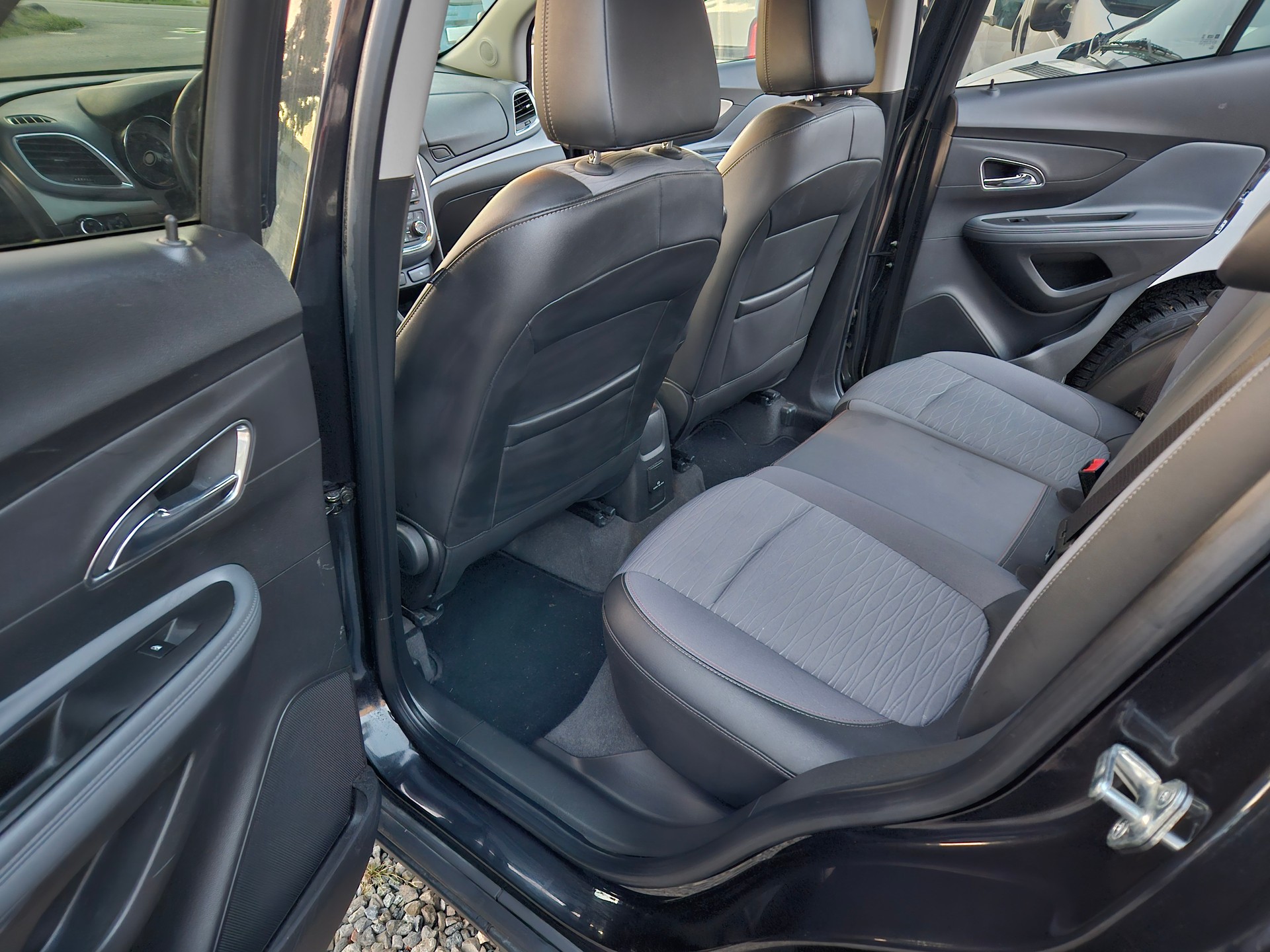 OPEL Mokka 1.6 CDTi Cosmo 4WD-image-13