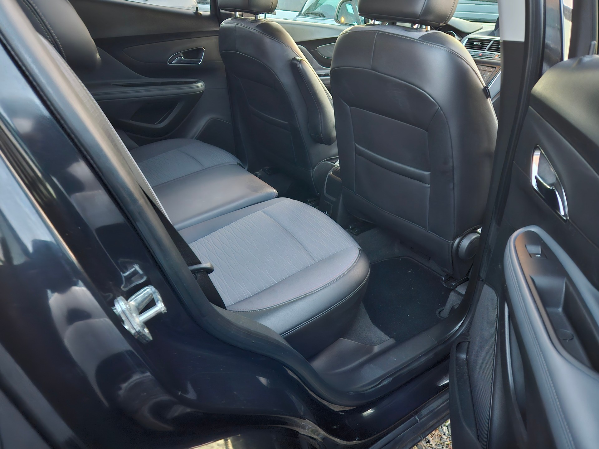 OPEL Mokka 1.6 CDTi Cosmo 4WD-image-11
