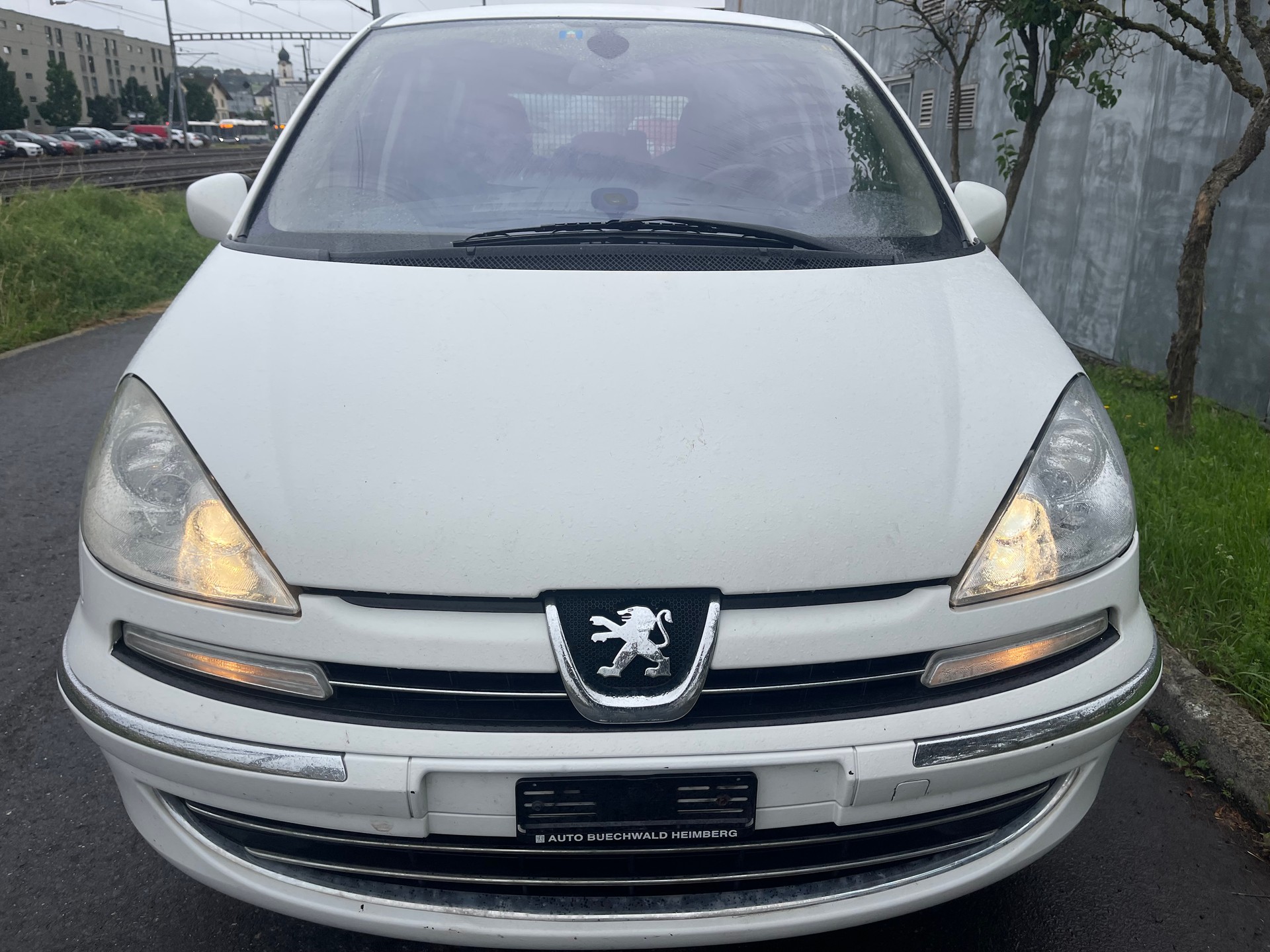 PEUGEOT 807 2.0 16V HDi Family-image-0