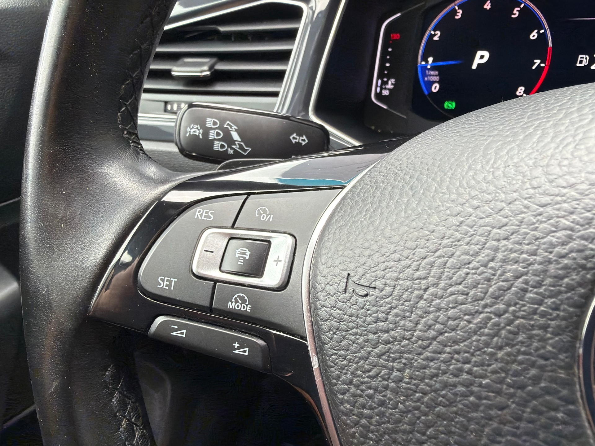 VW T-Roc 1.5 TSI EVO Sport DSG-image-15