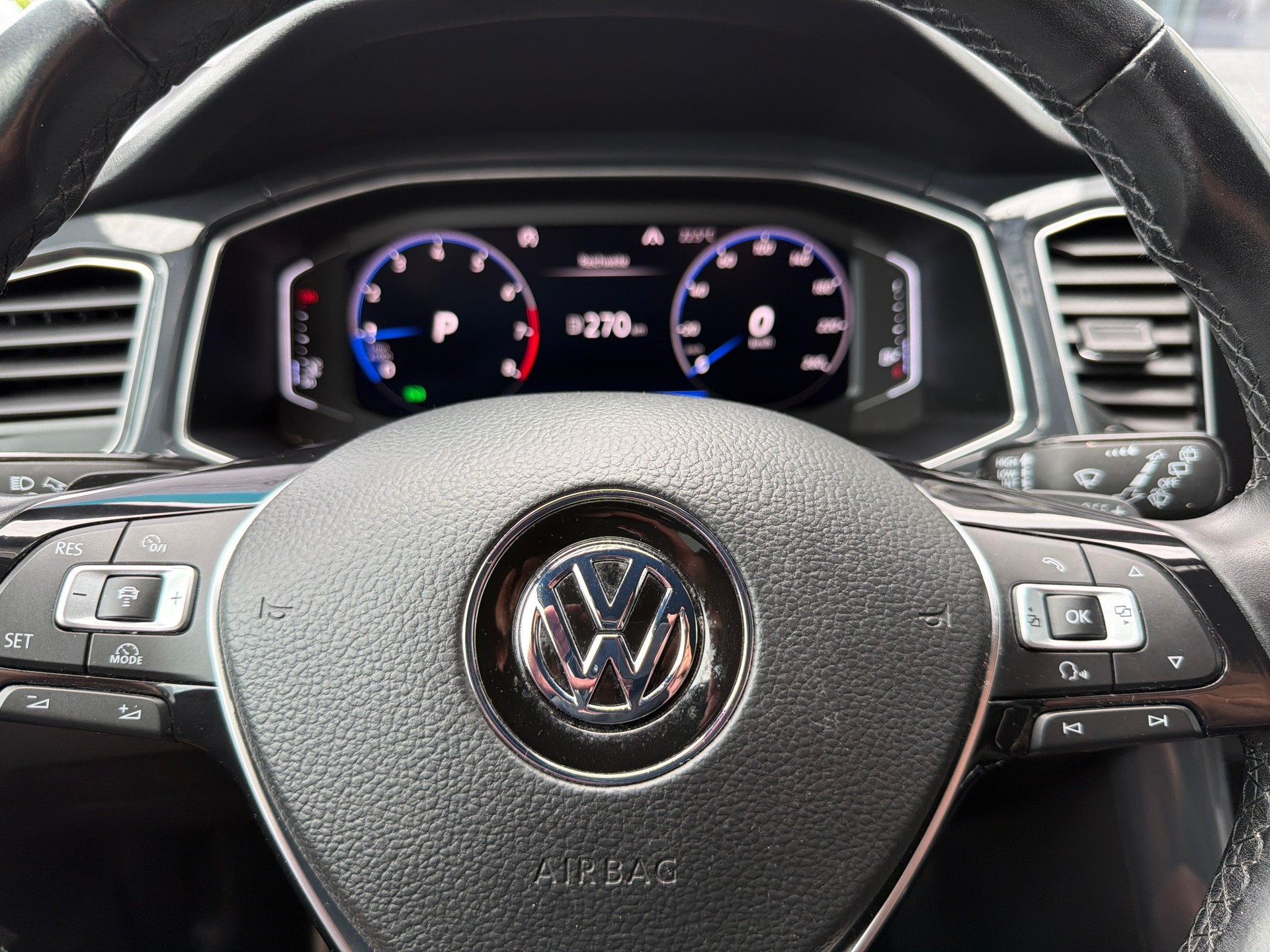 VW T-Roc 1.5 TSI EVO Sport DSG-image-16