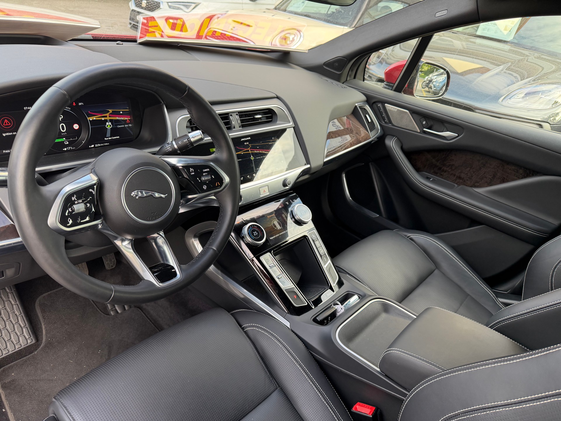JAGUAR I-Pace EV400 HSE AWD-image-11