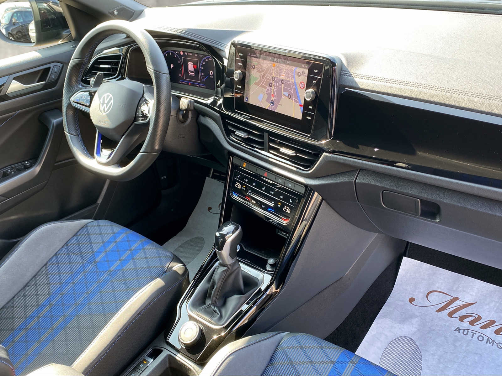 VW T-Roc 2.0 TSI R 300PS Black-Style DSG 4Motion **Akrapovič-Abgasanlage**-image-9