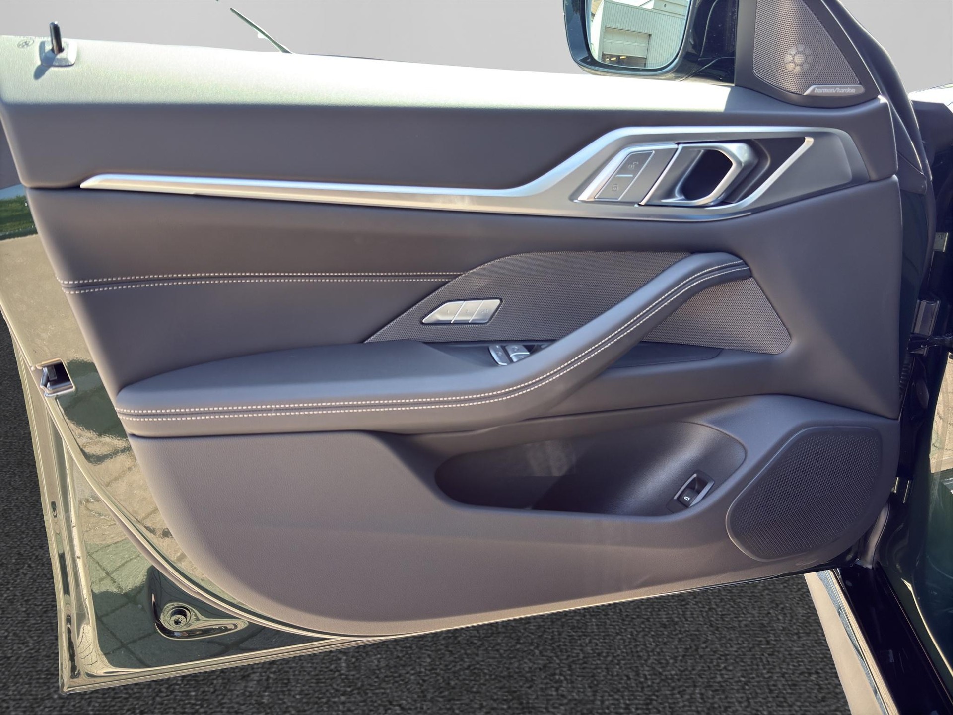 BMW i4 M60 M Sport Pro-image-10