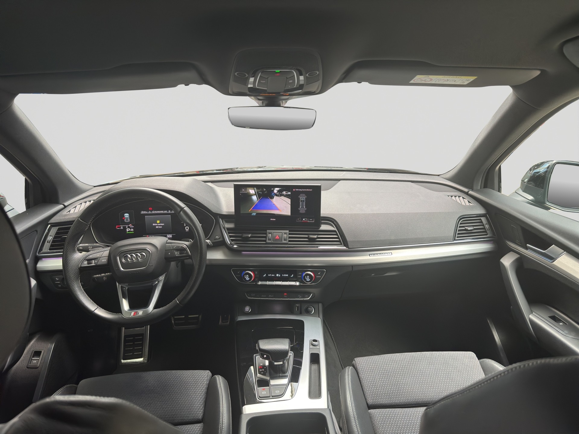 AUDI Q5 40 TDI S-line quattro S-tronic S-Line-image-13