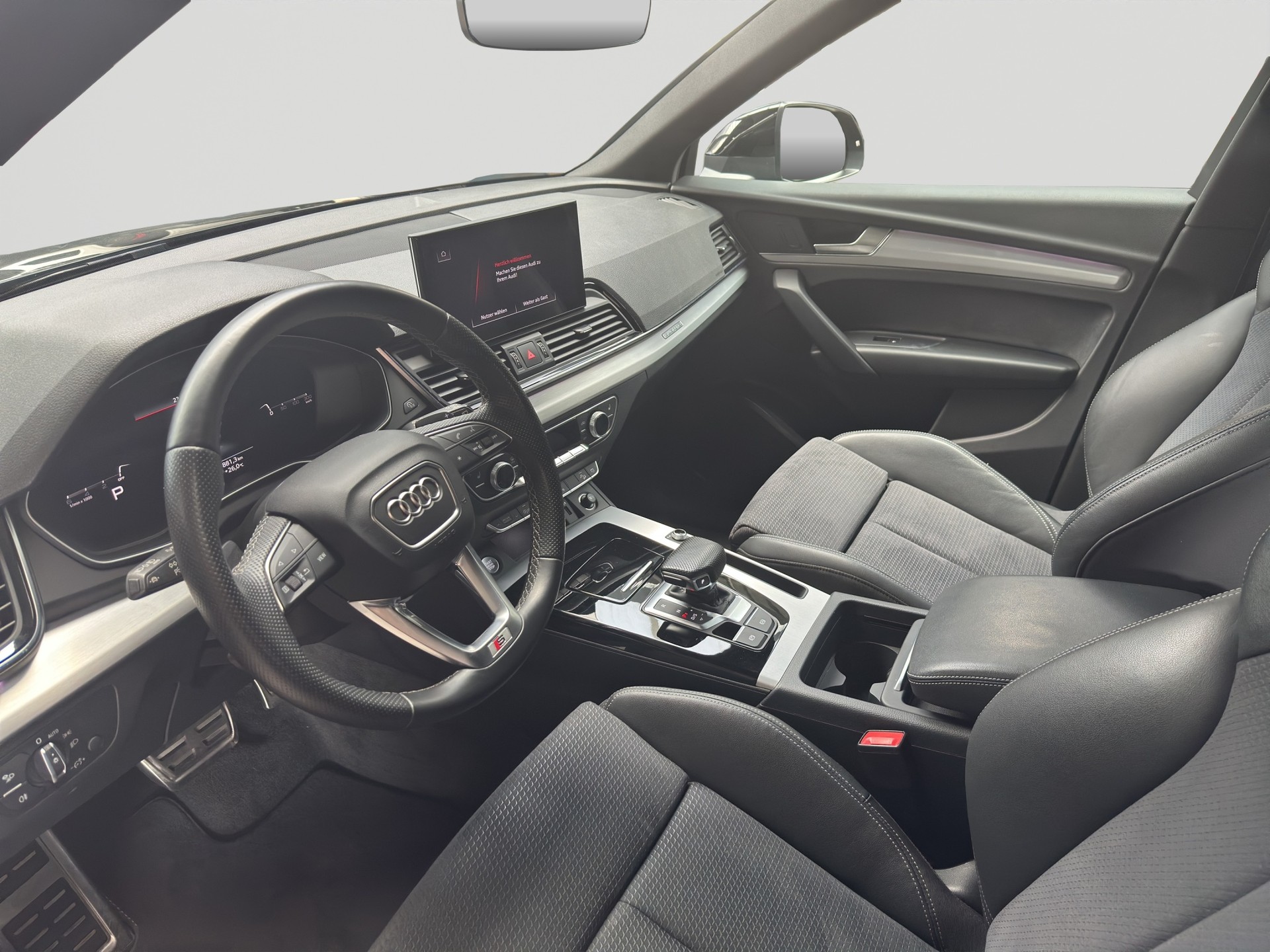 AUDI Q5 40 TDI S-line quattro S-tronic S-Line-image-6