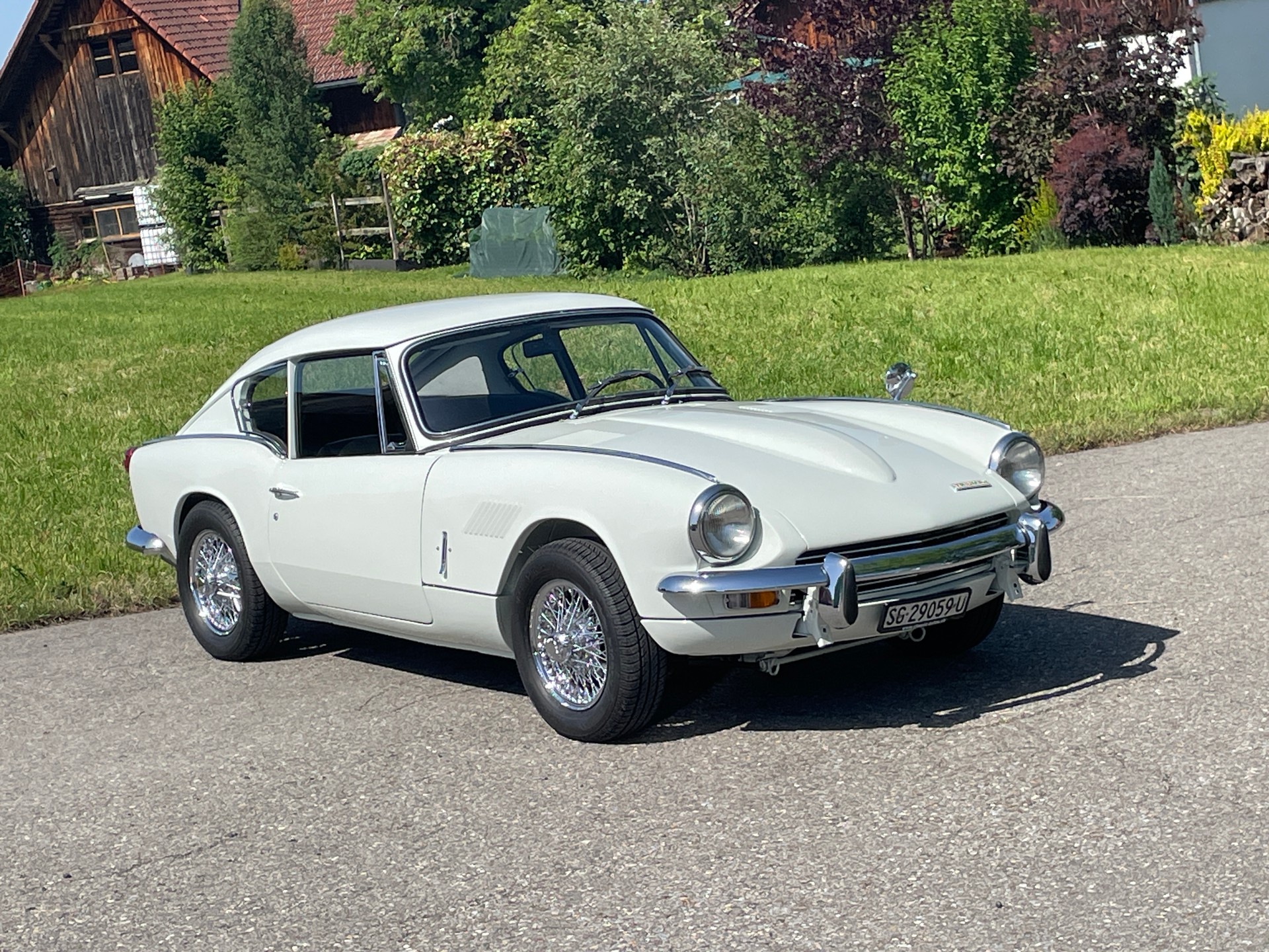 TRIUMPH GT6 Coupé-image-1