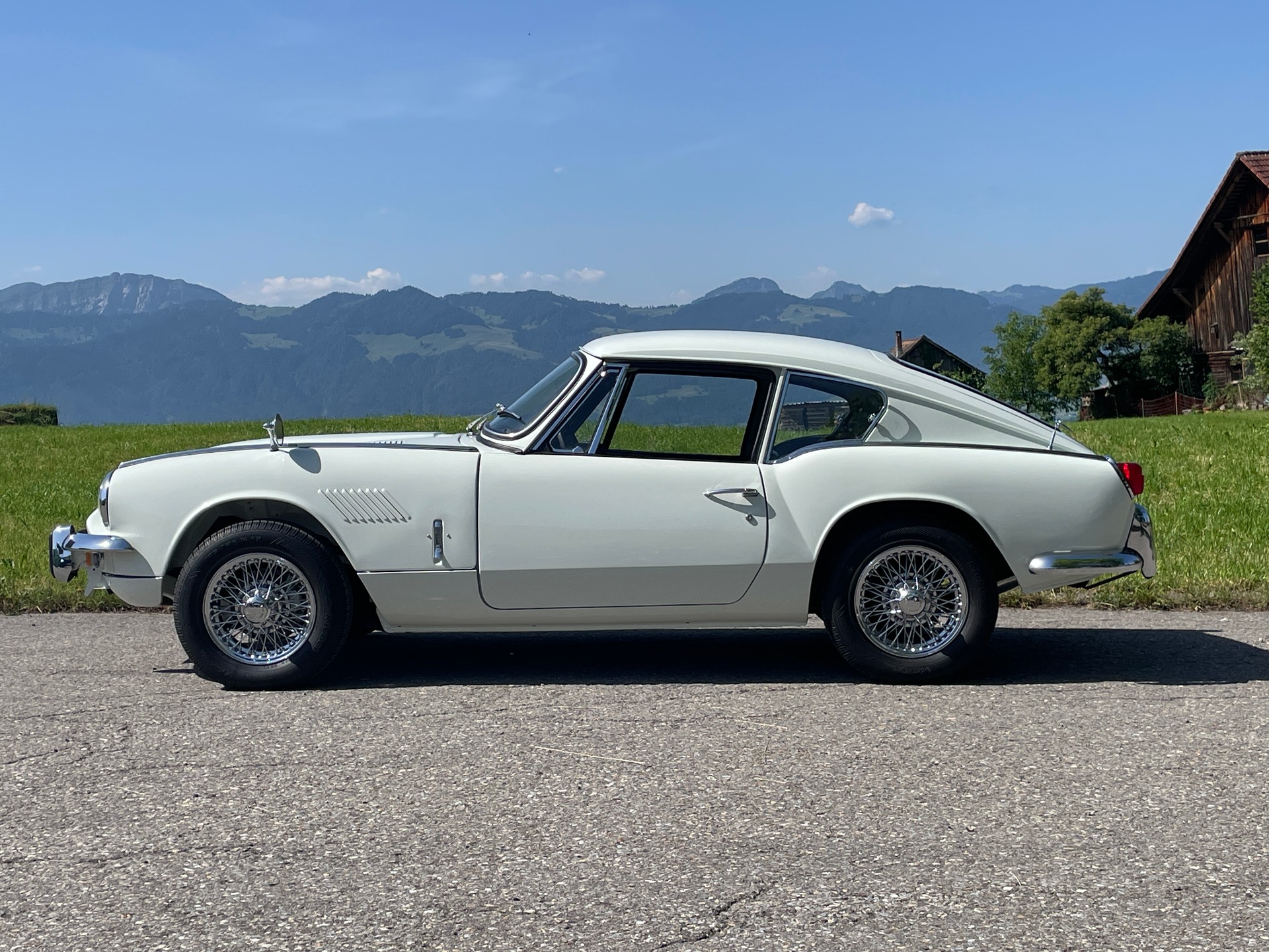 TRIUMPH GT6 Coupé-image-0