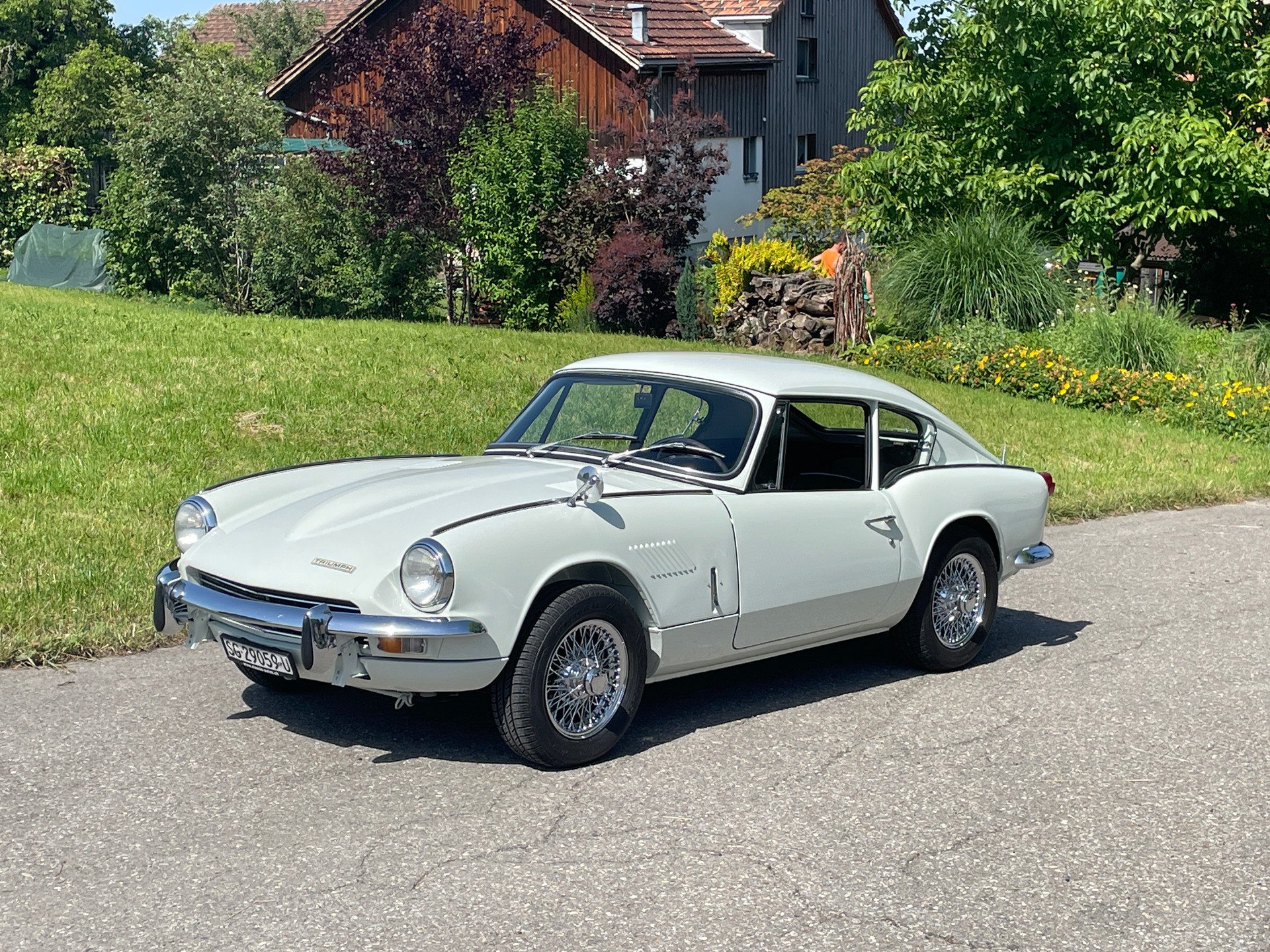 TRIUMPH GT6 Coupé-image-2