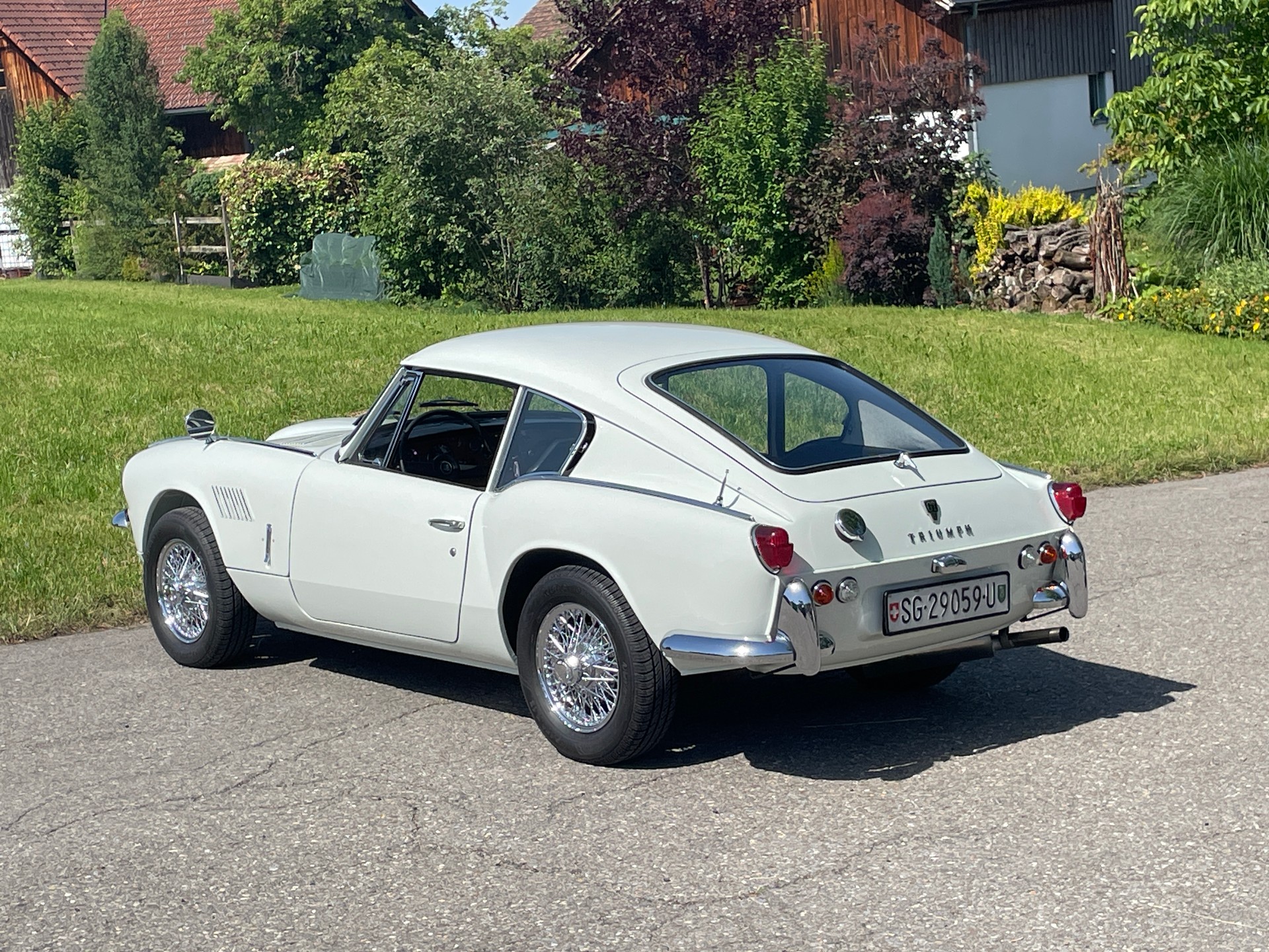 TRIUMPH GT6 Coupé-image-5