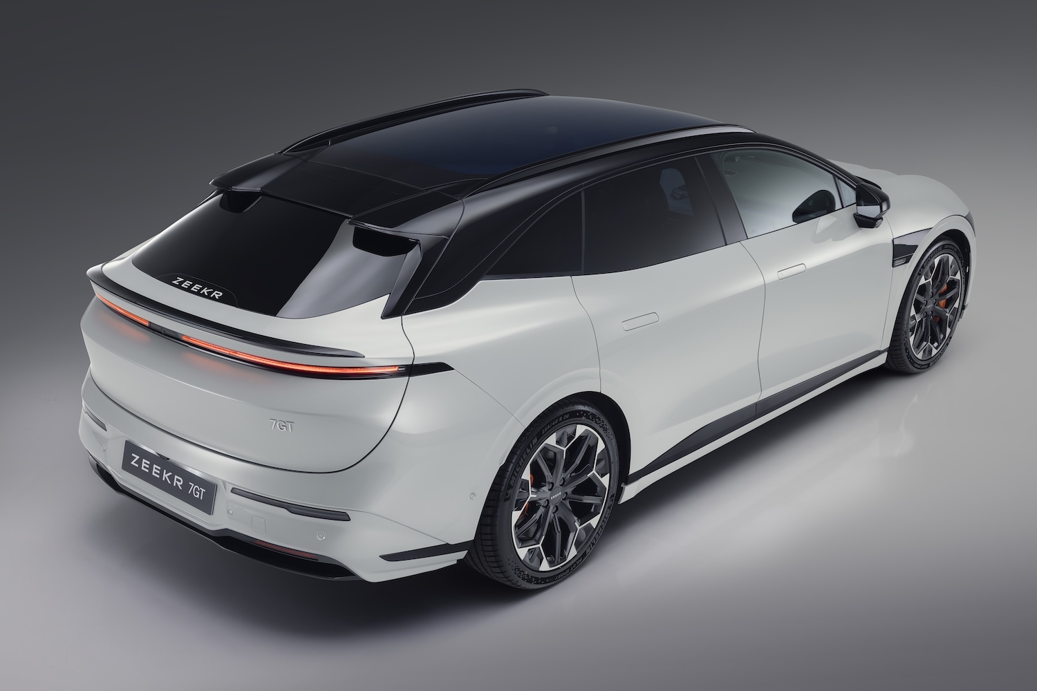 ZEEKR 7GT 100kWh Prvilege Launch Edition AWD-image-11
