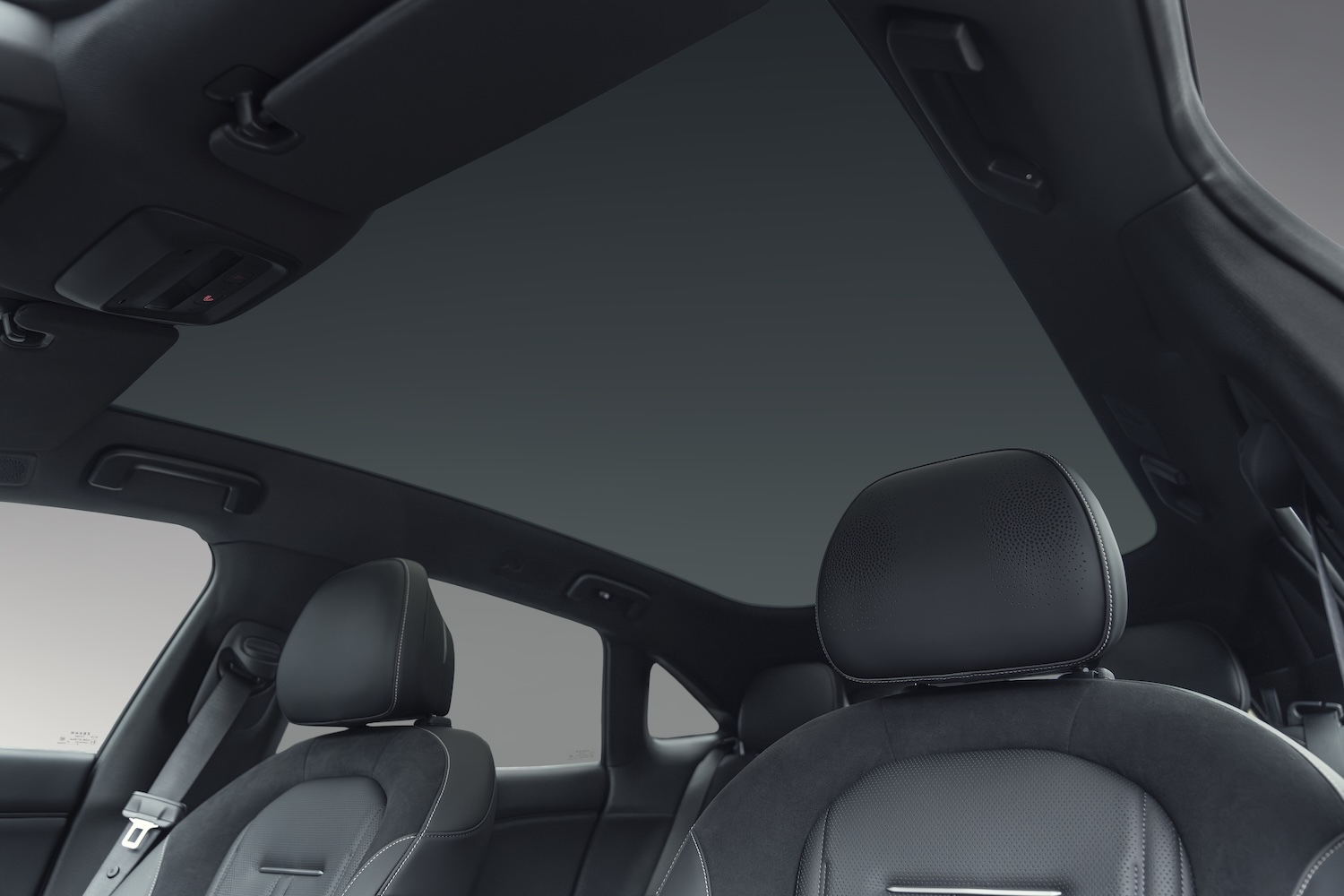 ZEEKR 7GT 100kWh Prvilege Launch Edition AWD-image-17