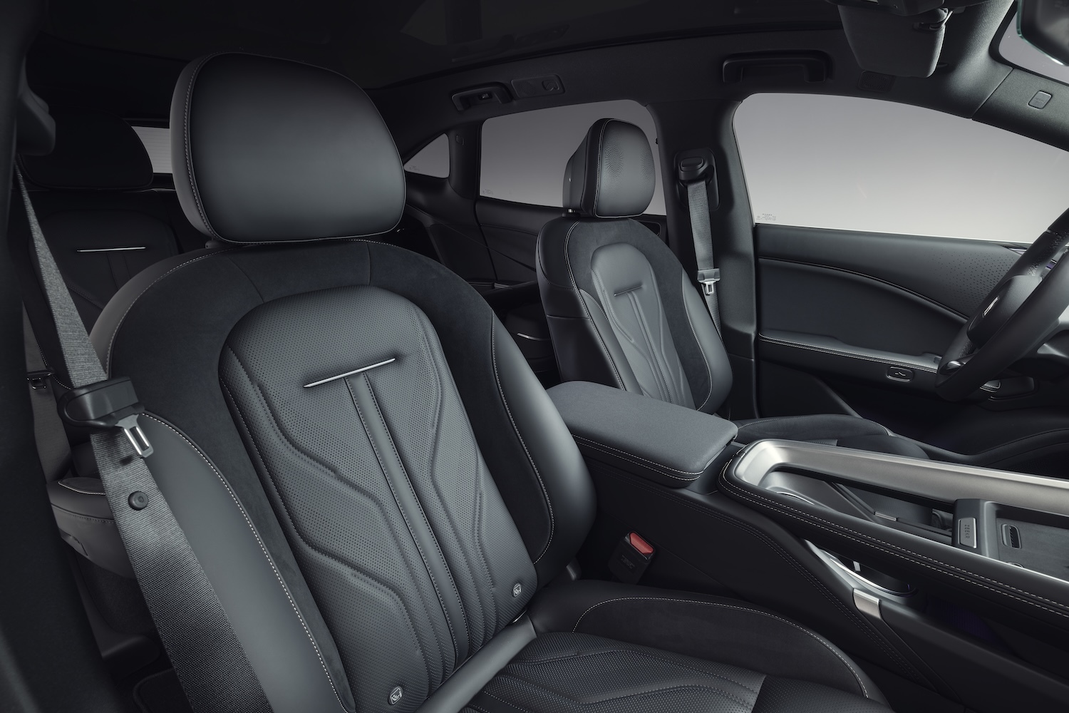ZEEKR 7GT 100kWh Prvilege Launch Edition AWD-image-18