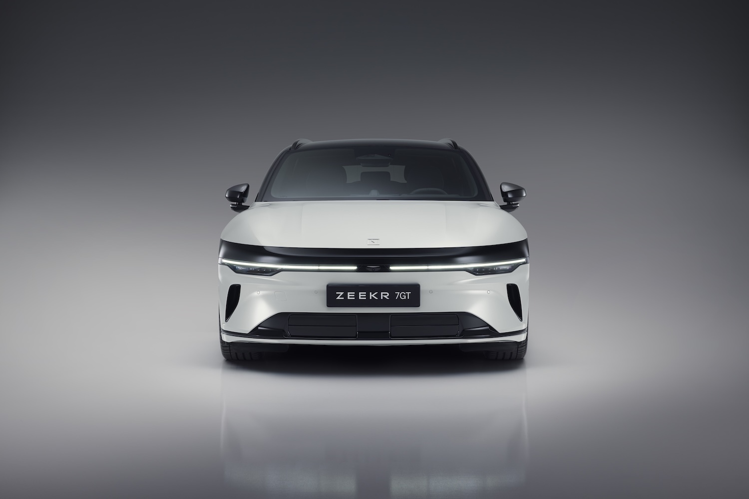 ZEEKR 7GT 100kWh Prvilege Launch Edition AWD-showroom-element-3
