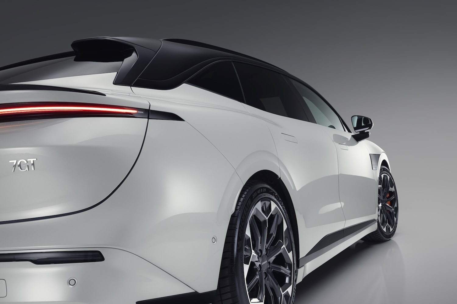 ZEEKR 7GT 100kWh Prvilege Launch Edition AWD-image-10