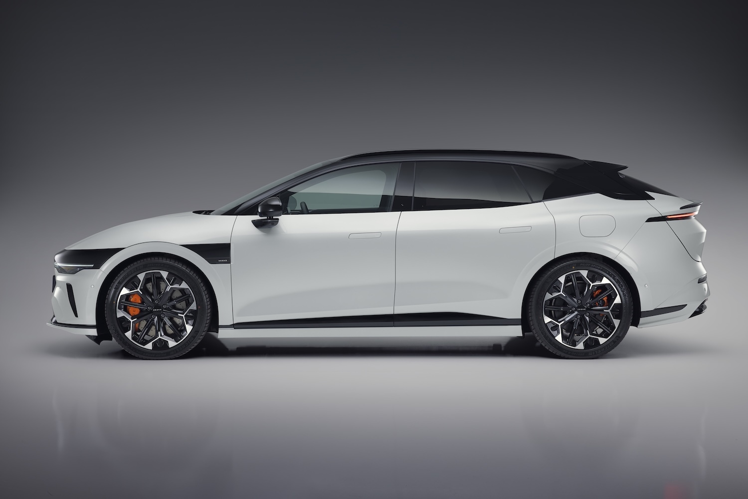 ZEEKR 7GT 100kWh Prvilege Launch Edition AWD-image-4