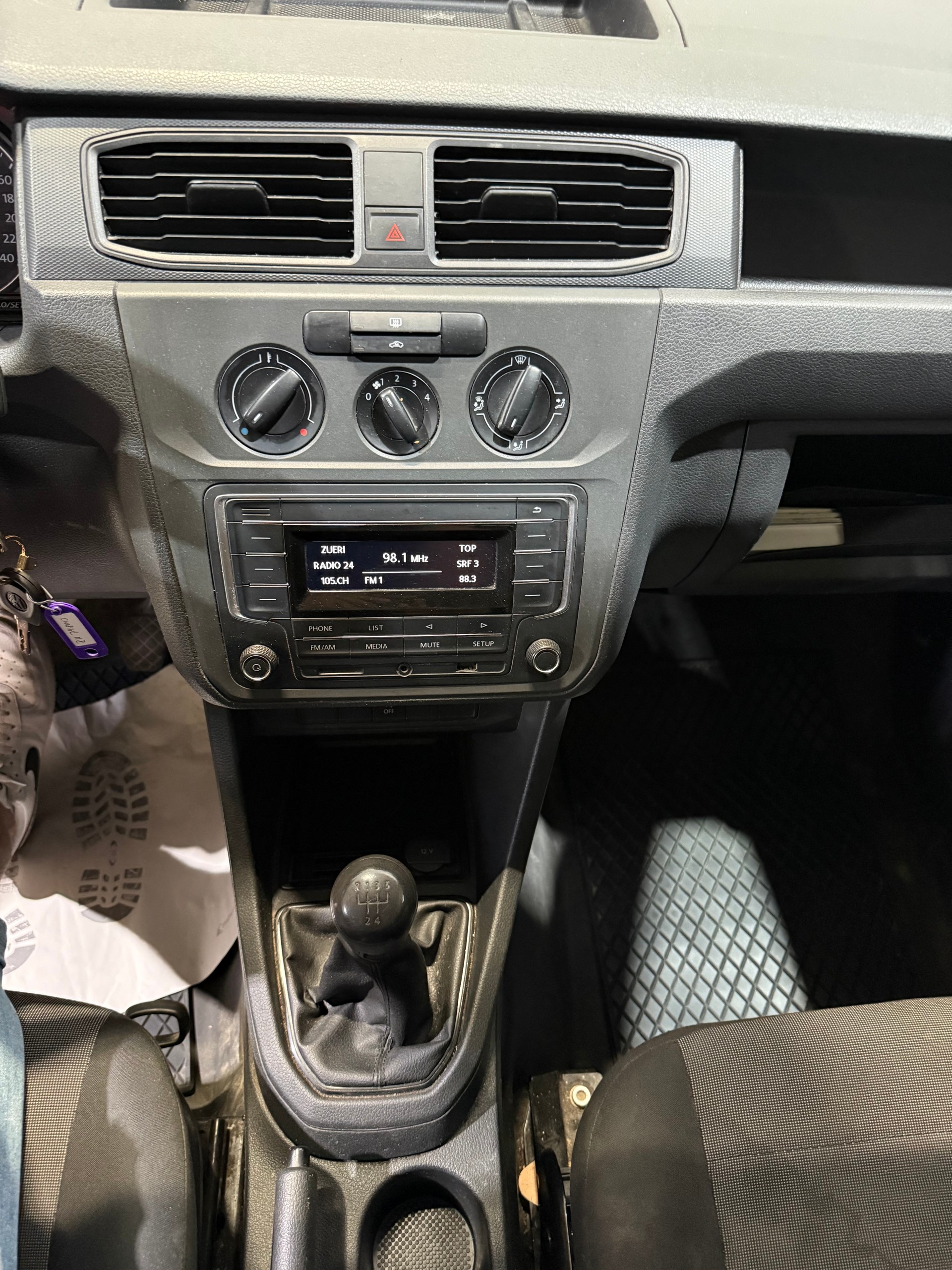 VW Caddy 1.2 TSI Entry BlueMotion Technology inklusive Werkzeugeinrichtung-image-14
