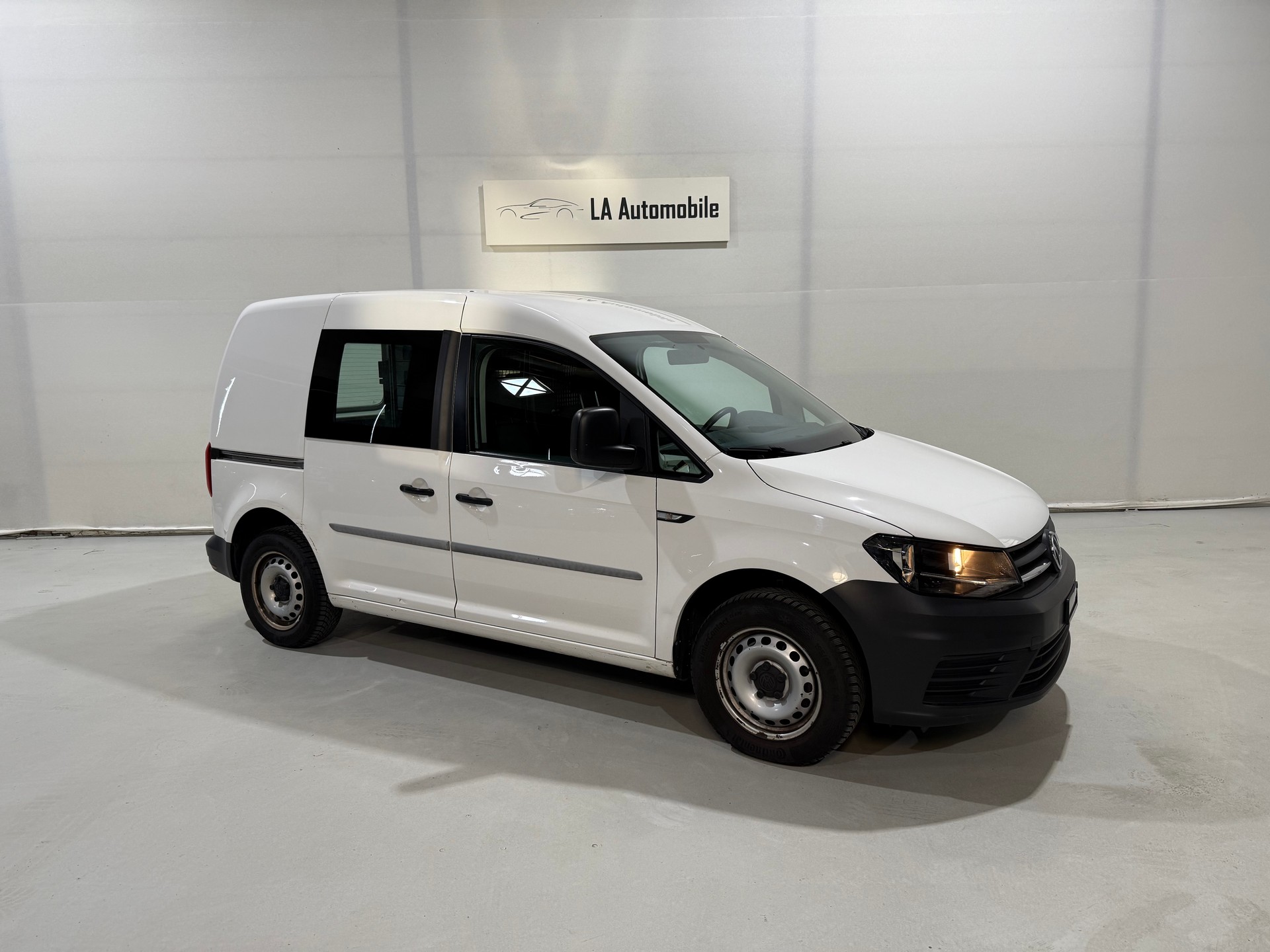 VW Caddy 1.2 TSI Entry BlueMotion Technology inklusive Werkzeugeinrichtung-image-5