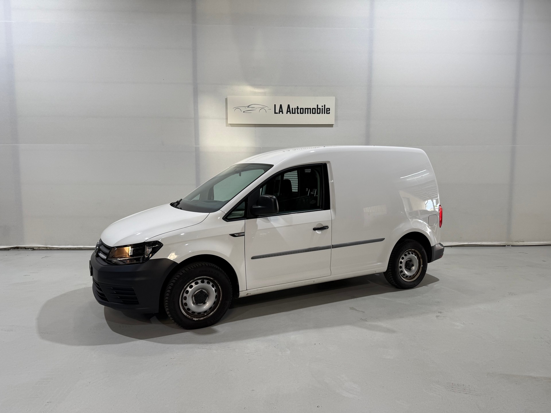 VW Caddy 1.2 TSI Entry BlueMotion Technology inklusive Werkzeugeinrichtung-image-1