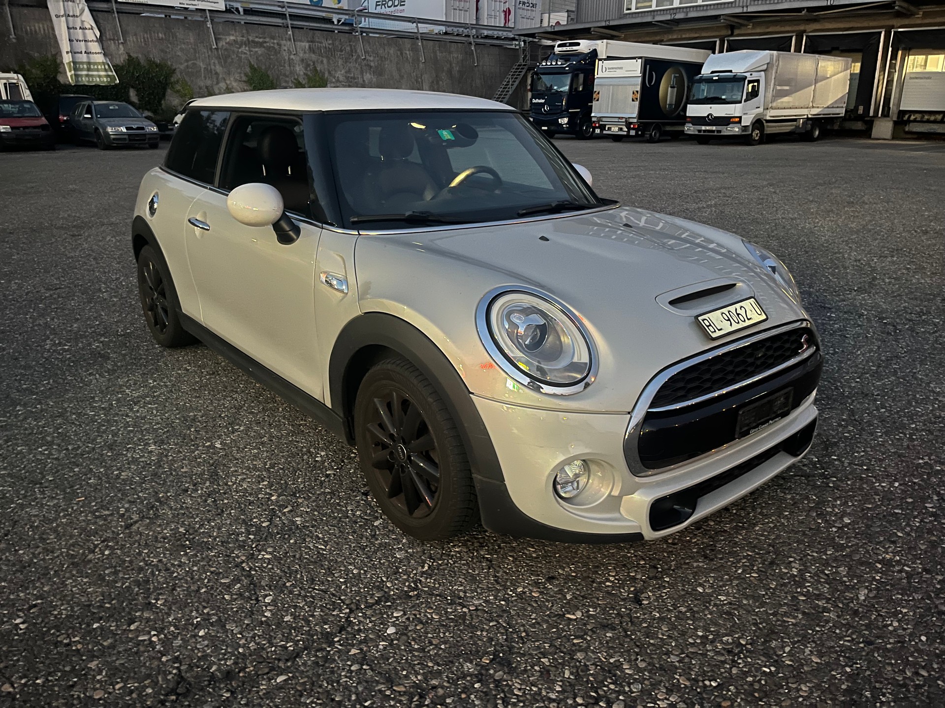 MINI Cooper S-image-1
