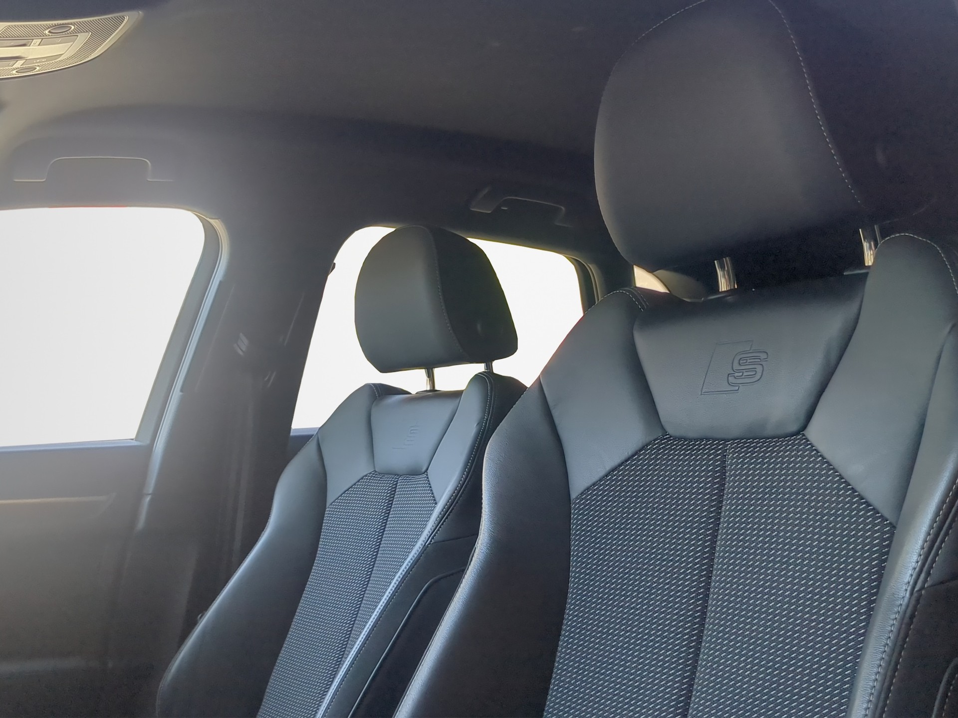 AUDI Q3 45 TFSI e S line S-tronic-image-5