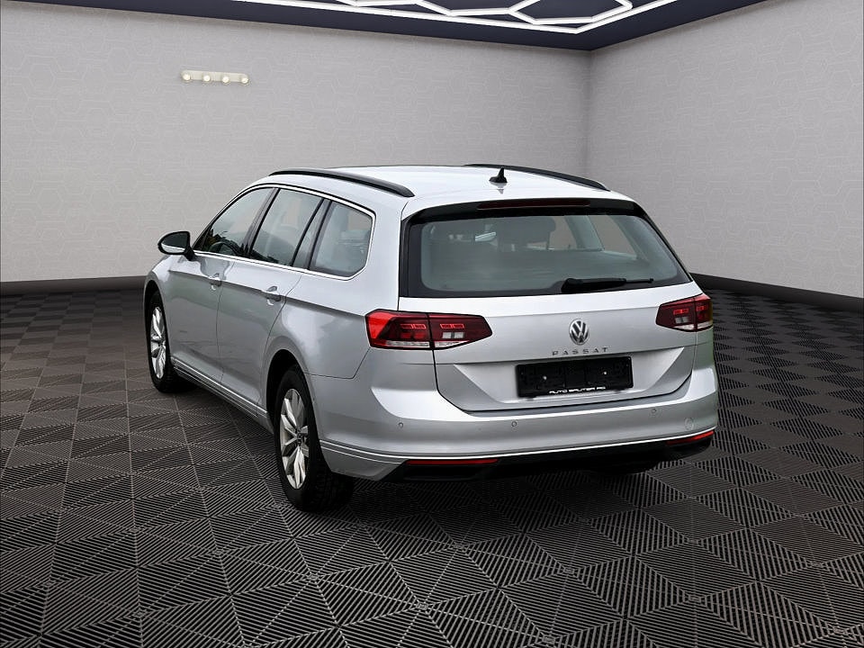 VW Passat 2.0 TDI BMT Business-image-3