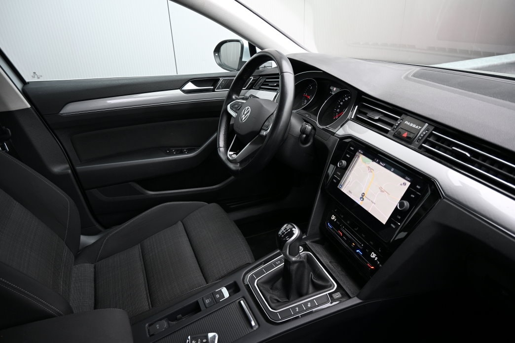 VW Passat 2.0 TDI BMT Business-image-6