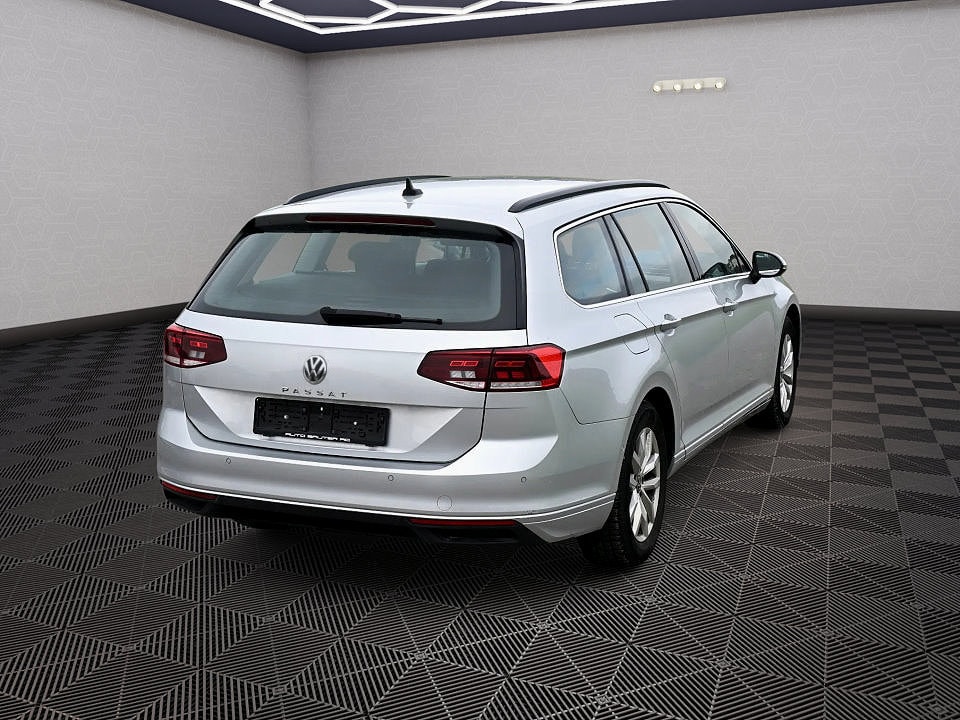 VW Passat 2.0 TDI BMT Business-image-2