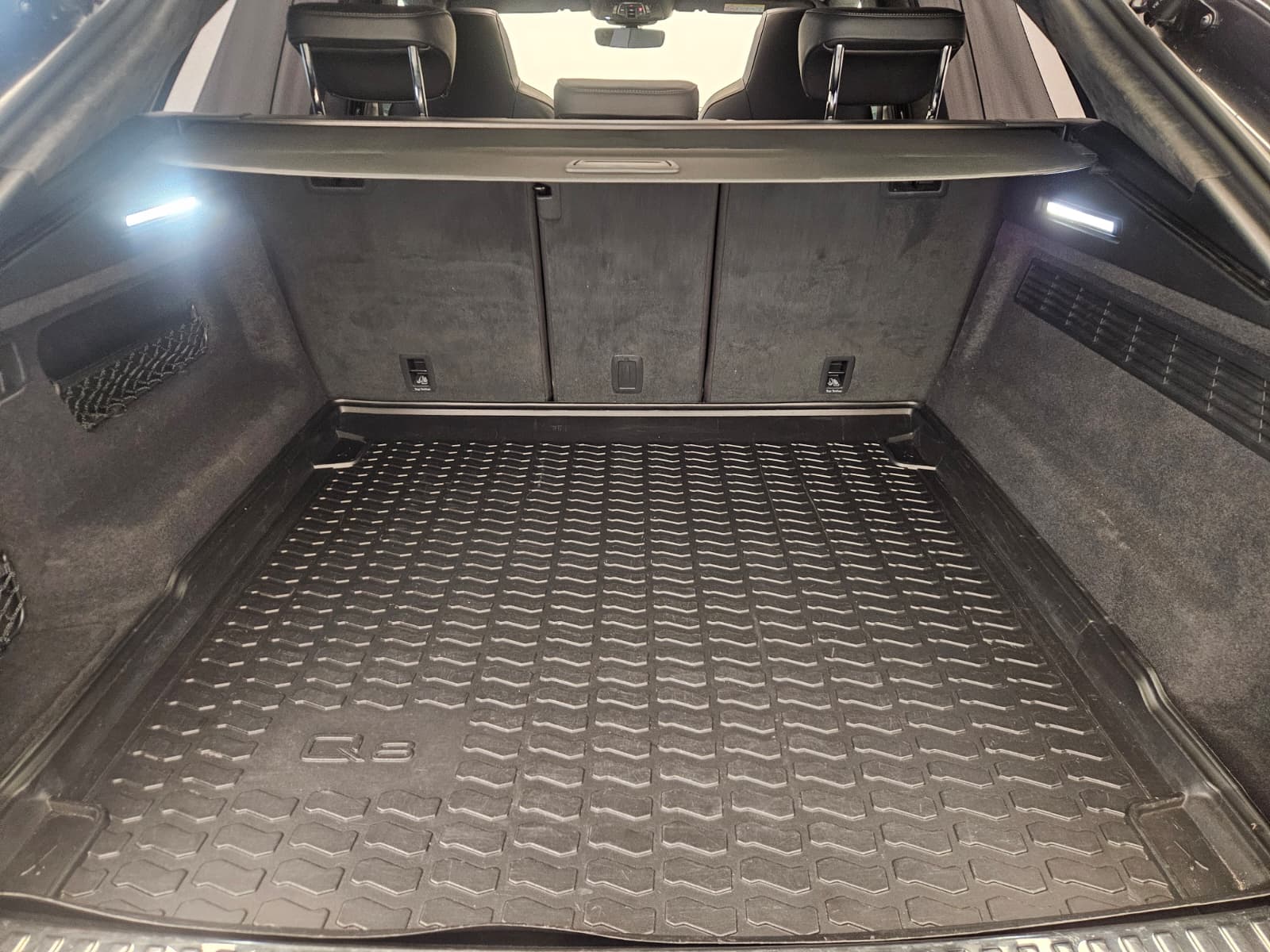 AUDI RSQ8 quattro tiptronic-image-14