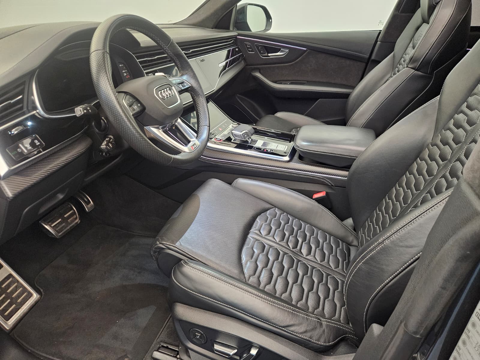 AUDI RSQ8 quattro tiptronic-image-10