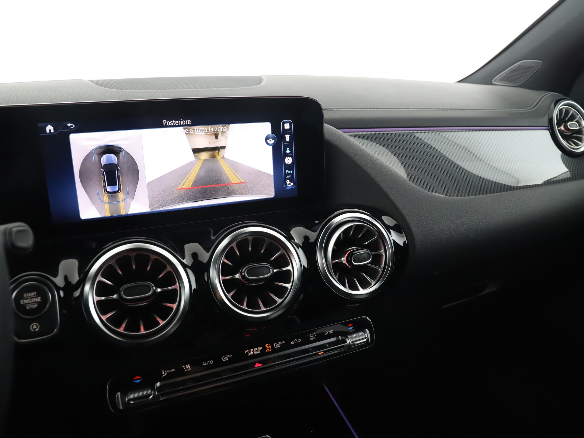 MERCEDES-BENZ GLA 220d 4Matic 8G-DCT-image-13