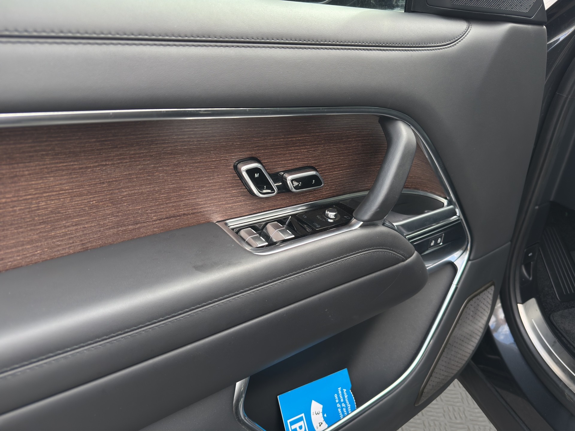 LAND ROVER Range Rover 3.0 D I6 350 Autobiography-image-13