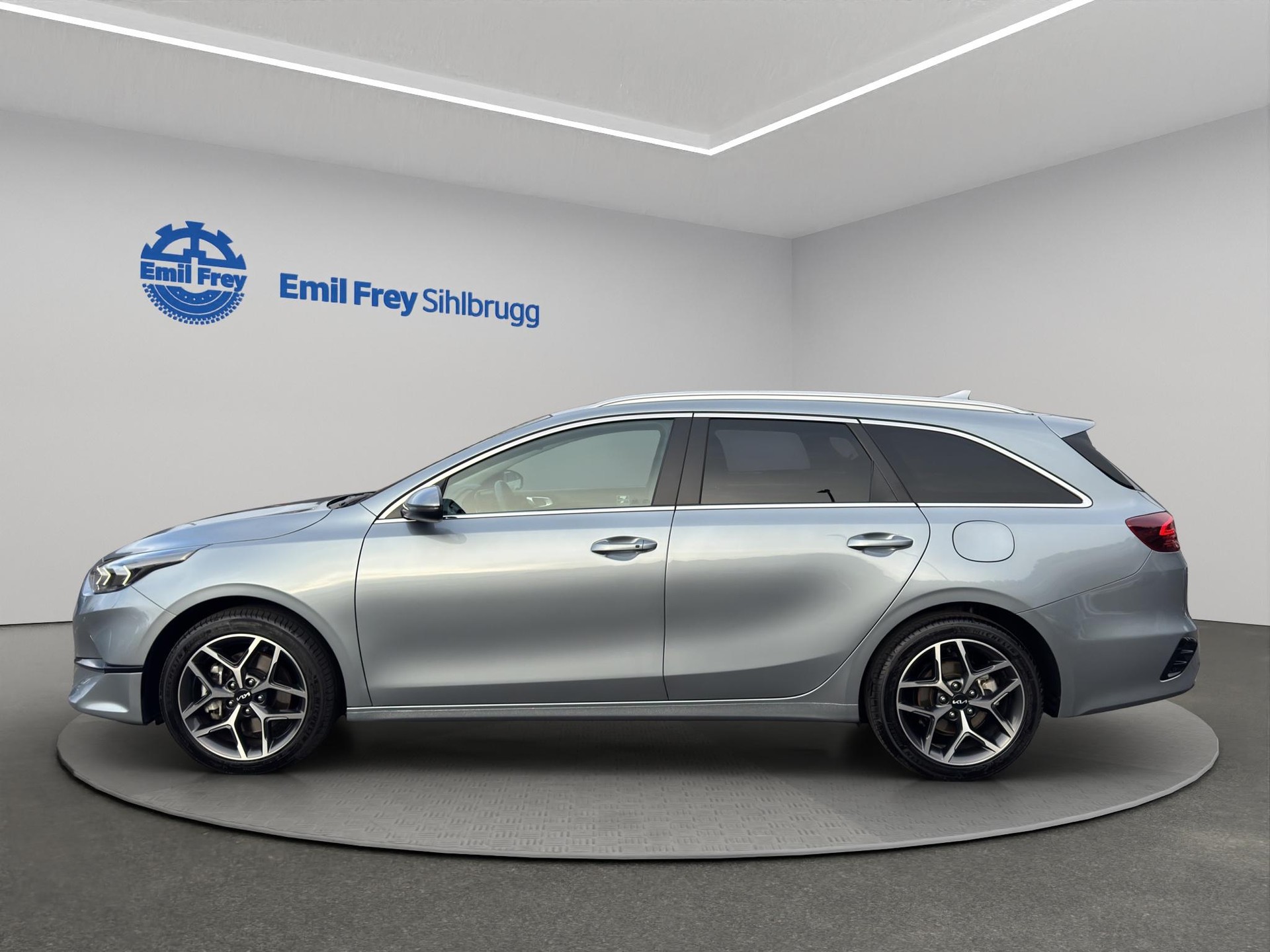 KIA Ceed SW 1.5 T-GDi MHEV Power-image-3
