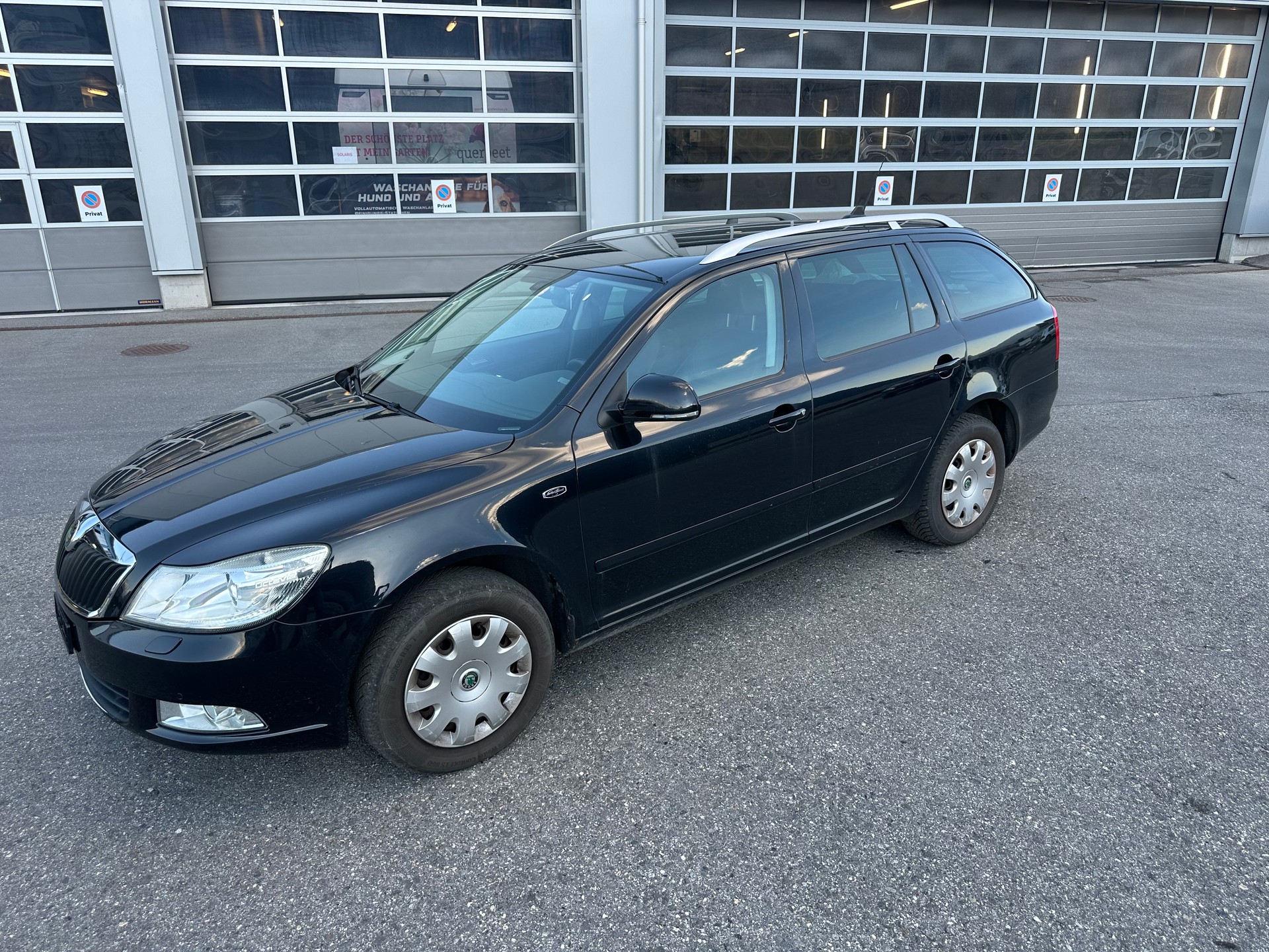 SKODA Octavia Combi 1.8 TSI Laurin & Klement 4x4-image-2