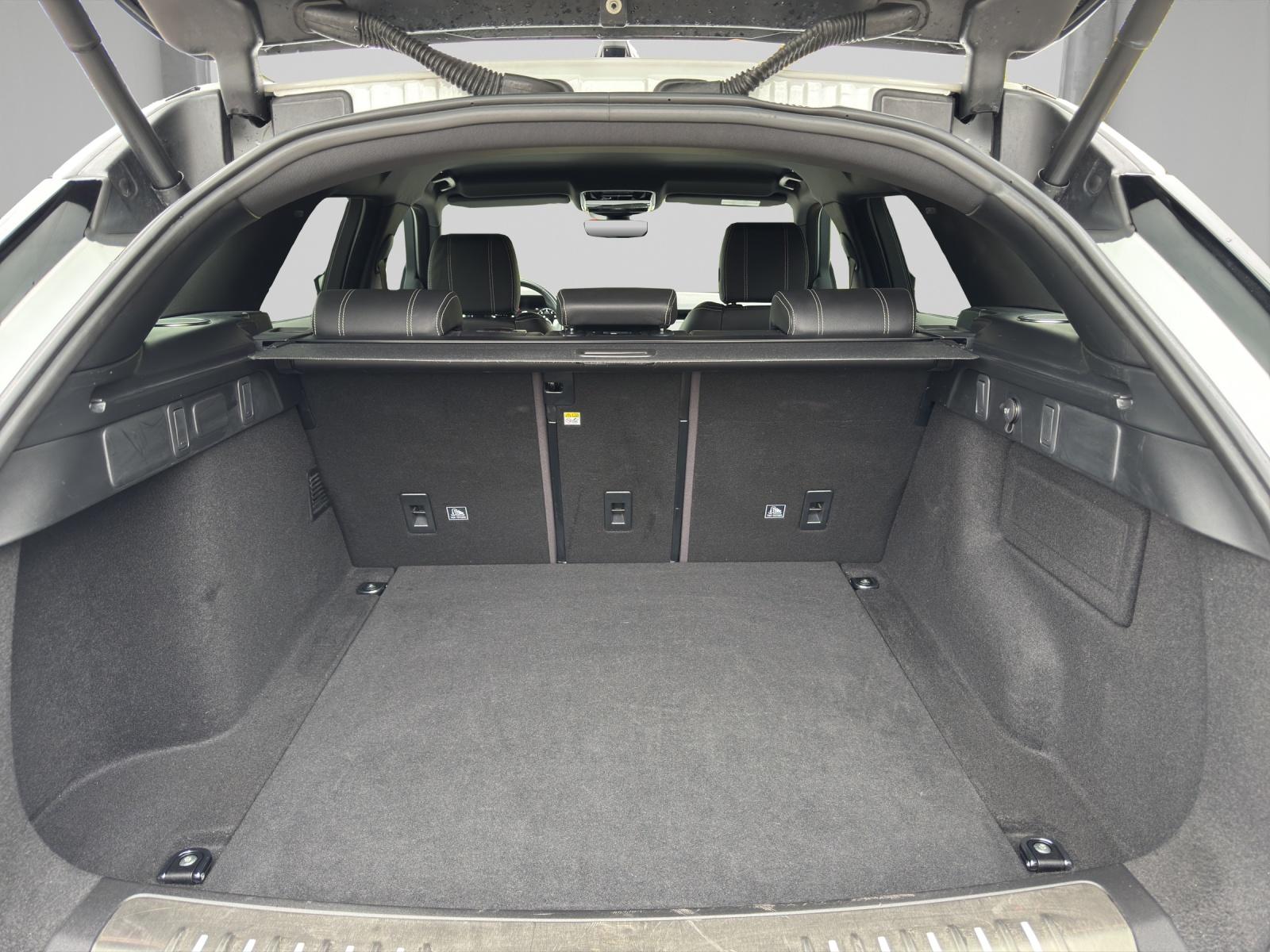 LAND ROVER Range Rover Velar 2.0 P300 R-Dynamic SE mit Luftfederung / ab MFK-image-15