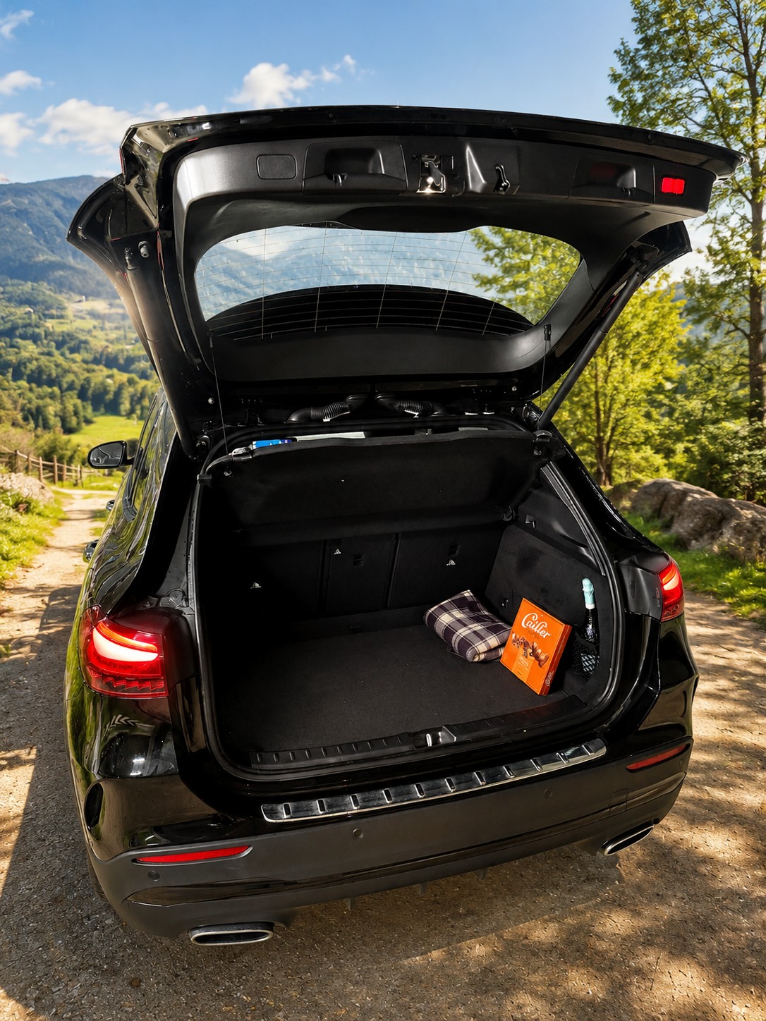 MERCEDES-BENZ GLA 220 AMG Line 4matic-image-1