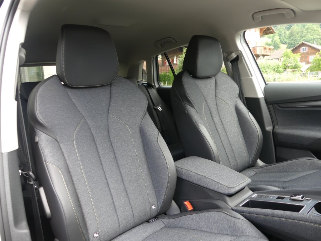 SKODA Elroq 85-image-10