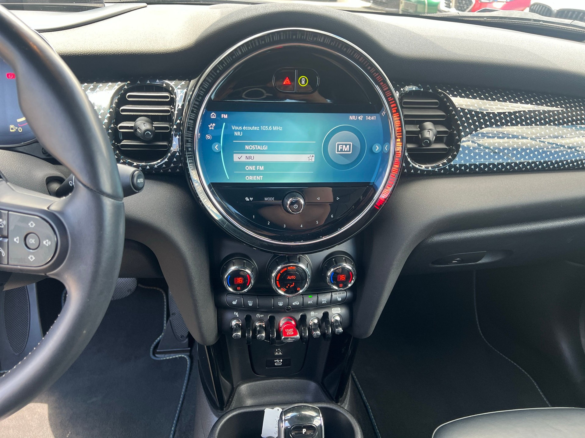 MINI Cooper Cabriolet DKG-image-10