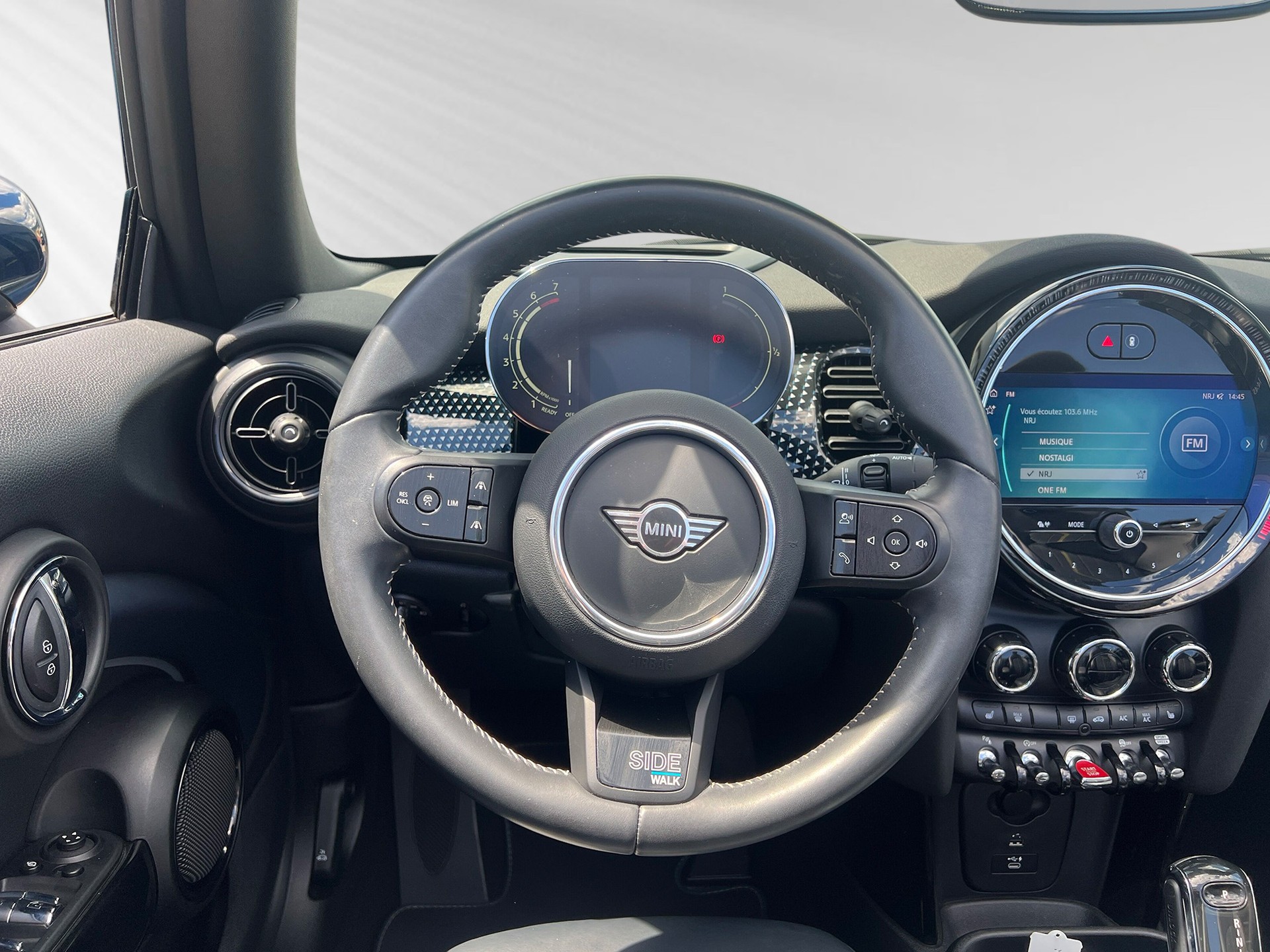MINI Cooper Cabriolet DKG-image-4
