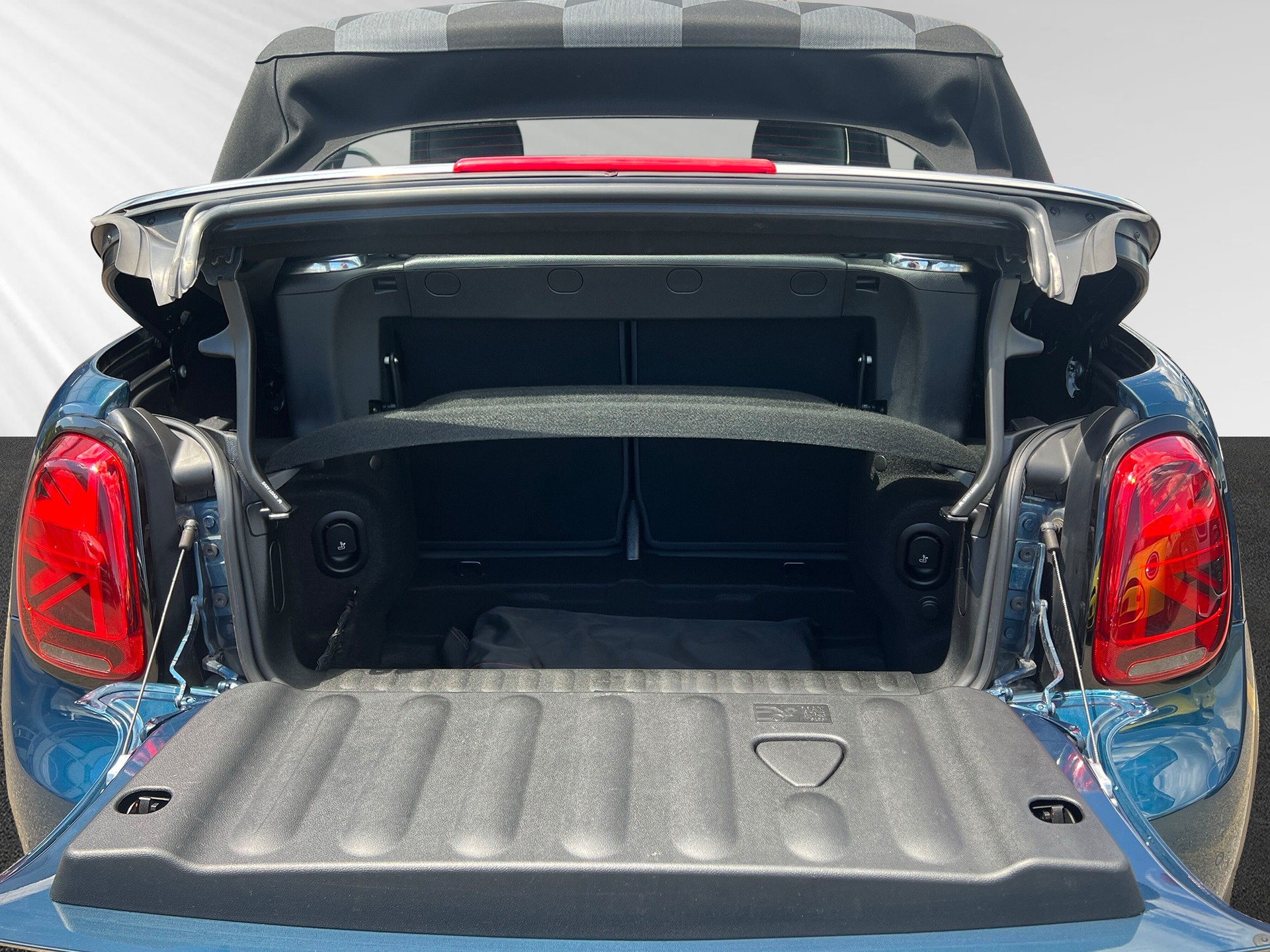 MINI Cooper Cabriolet DKG-image-7