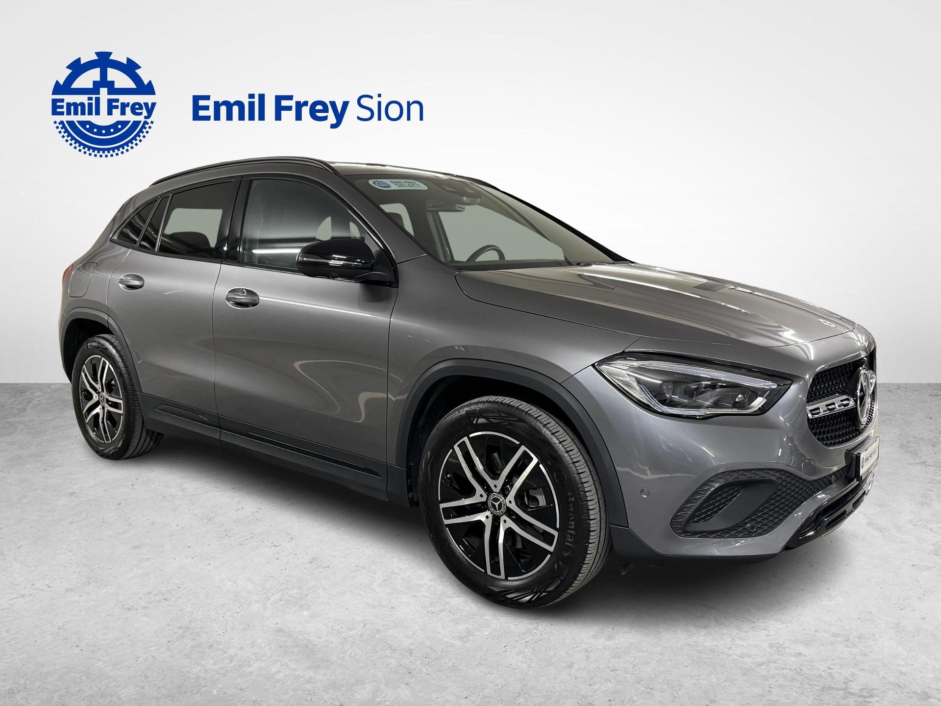 MERCEDES-BENZ GLA 250 e Style-image-1