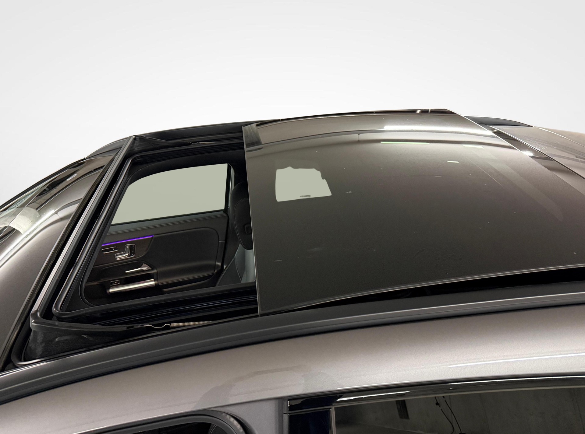 MERCEDES-BENZ GLA 250 e Style-image-19