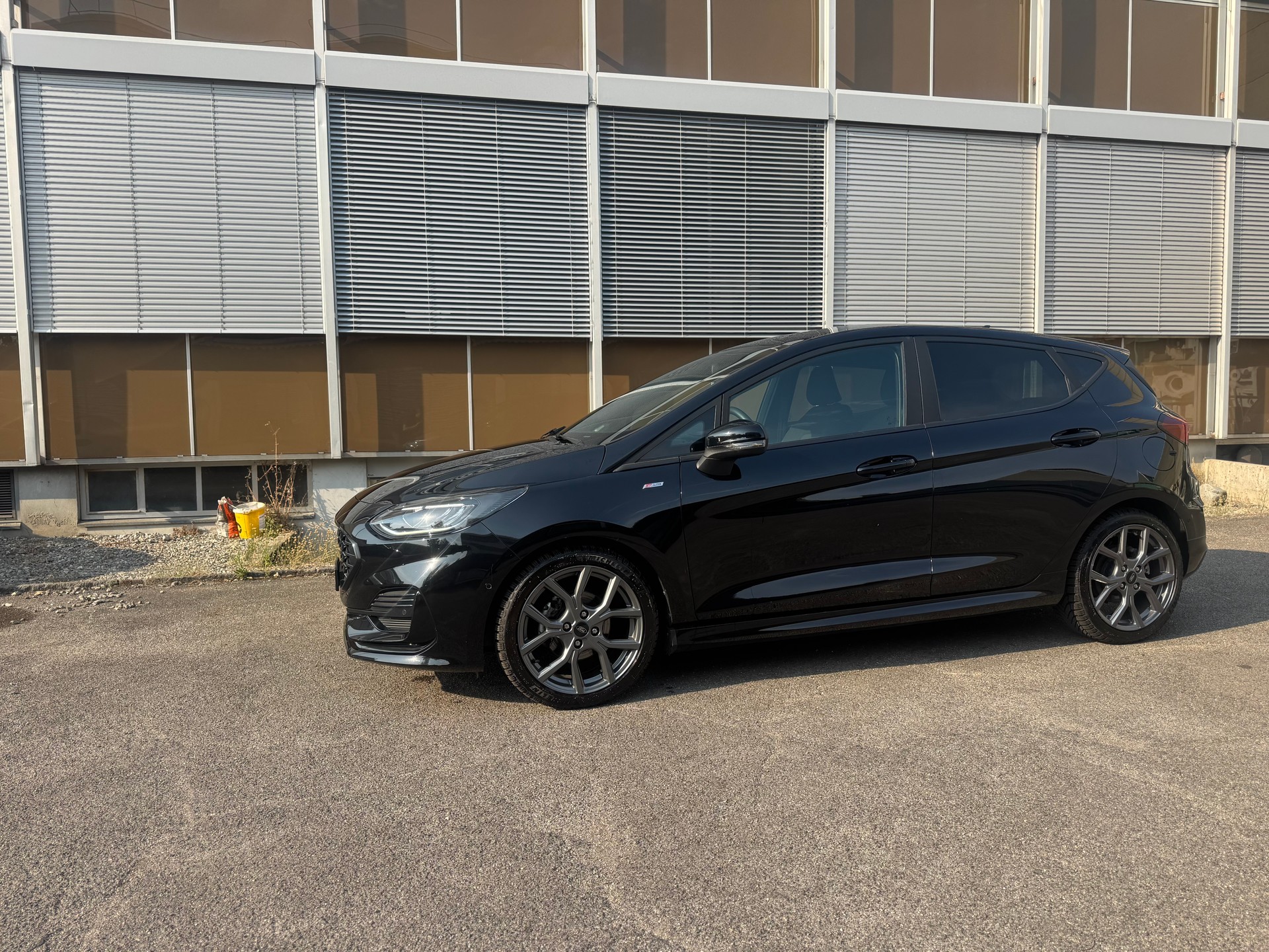 FORD Fiesta 1.0 SCTi MHEV Titanium X Automat-image-3