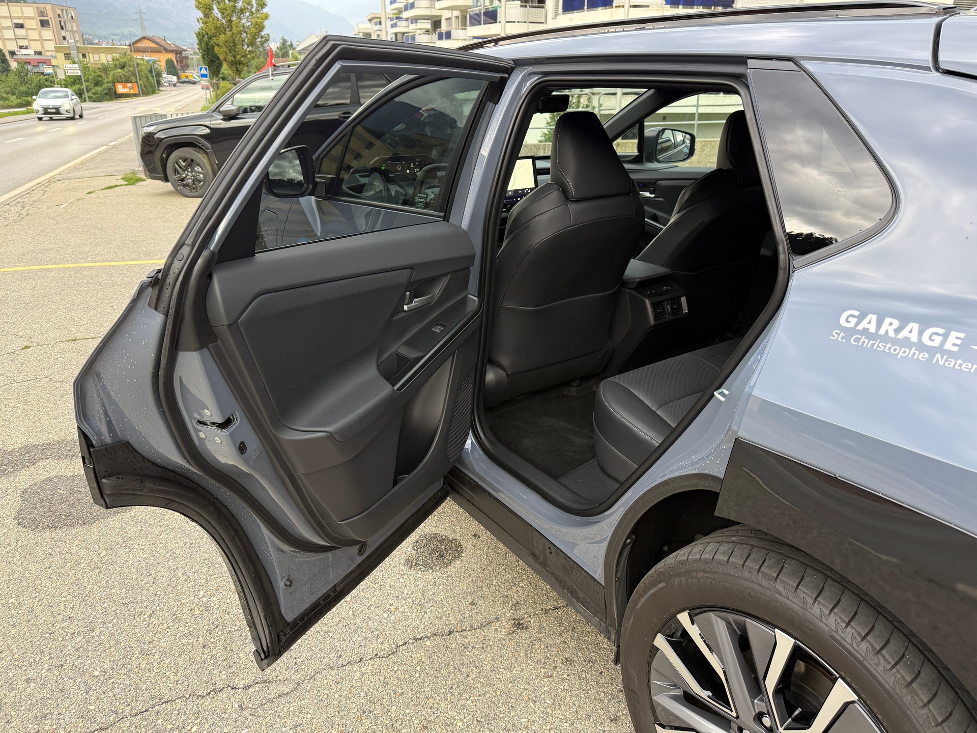 SUBARU Solterra eV Luxury AWD-image-13