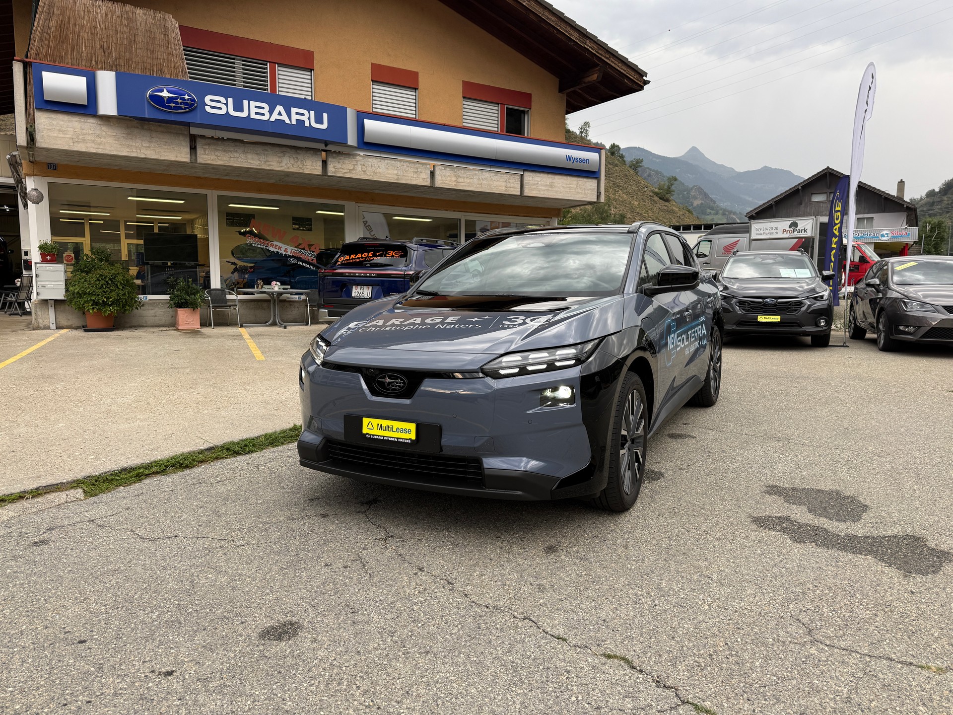 SUBARU Solterra eV Luxury AWD-image-8