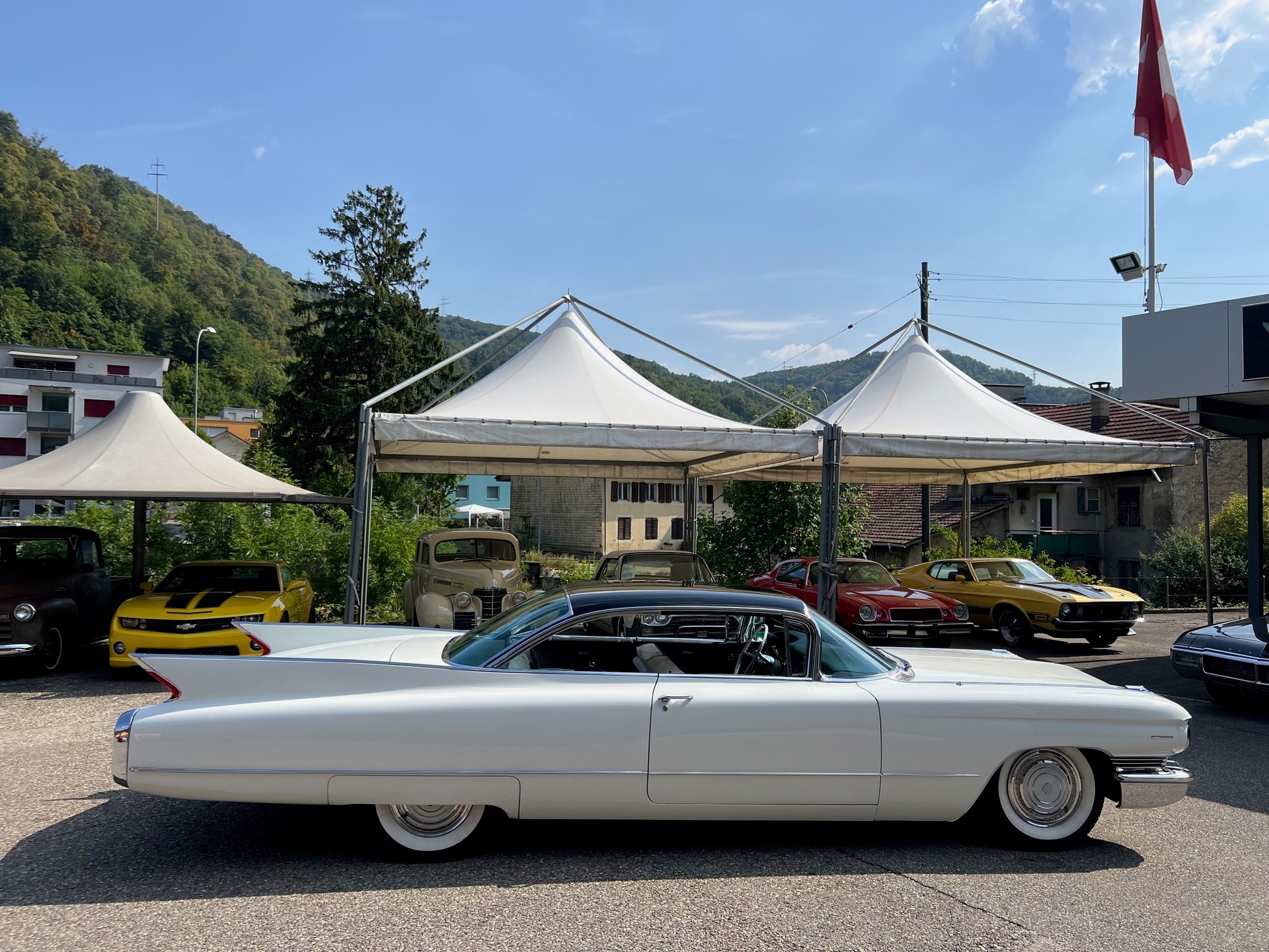 CADILLAC Series 60 Special-image-6