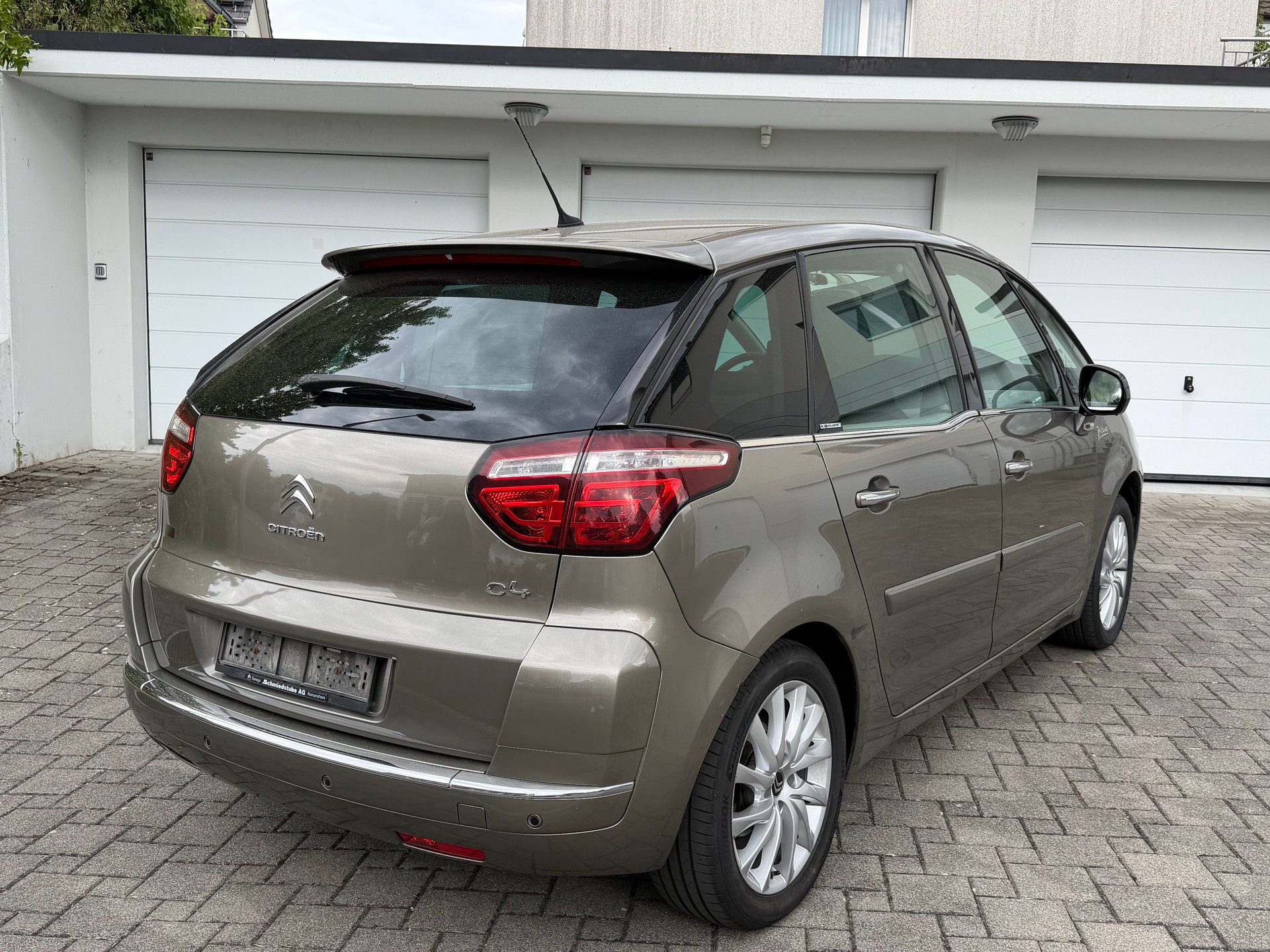 CITROEN C4 Picasso 2.0 HDI Exclusive Black Top Automatic-image-3
